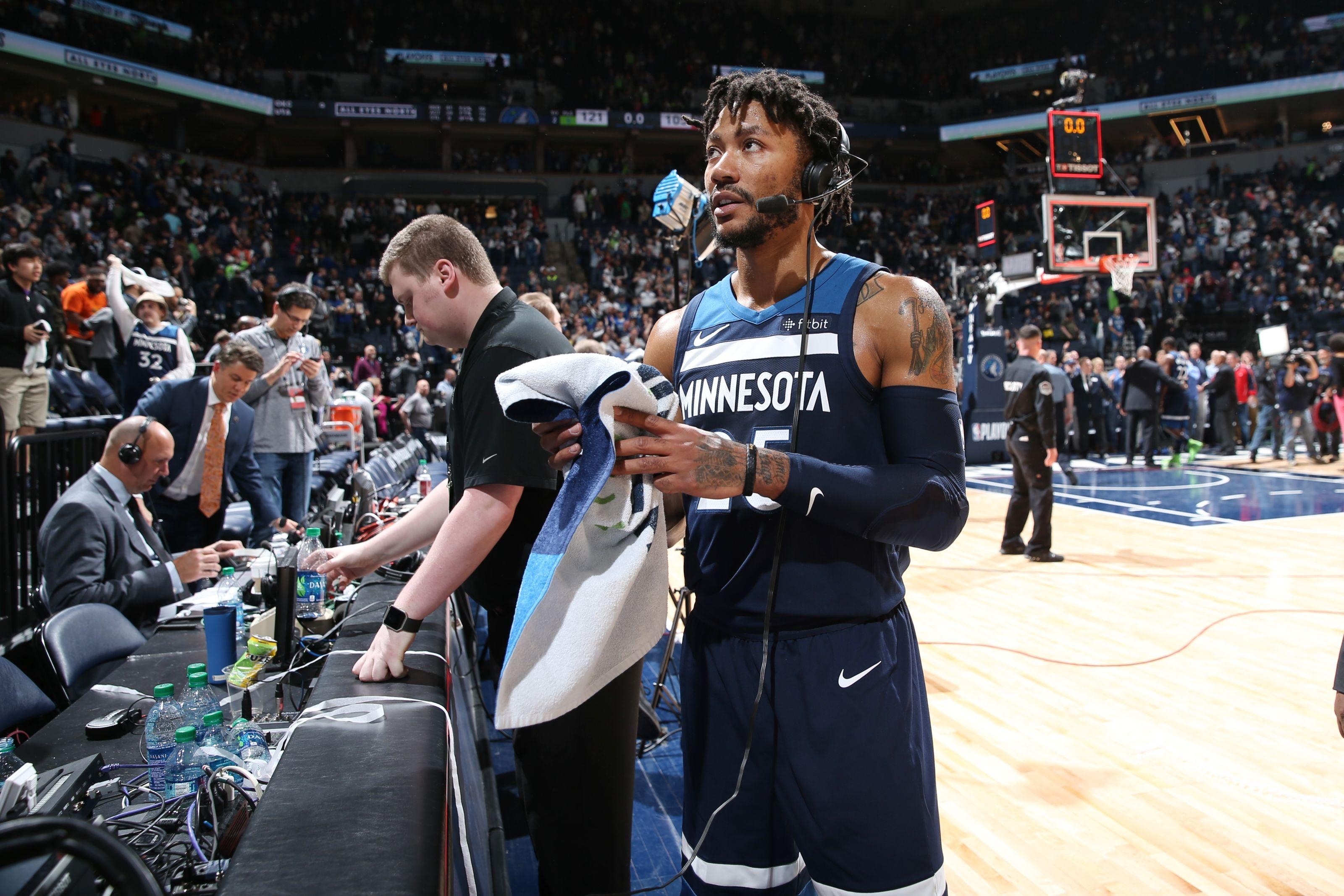 3200x2140 Minnesota Timberwolves: 3 reasons keeping Derrick Rose is a good move, Desktop