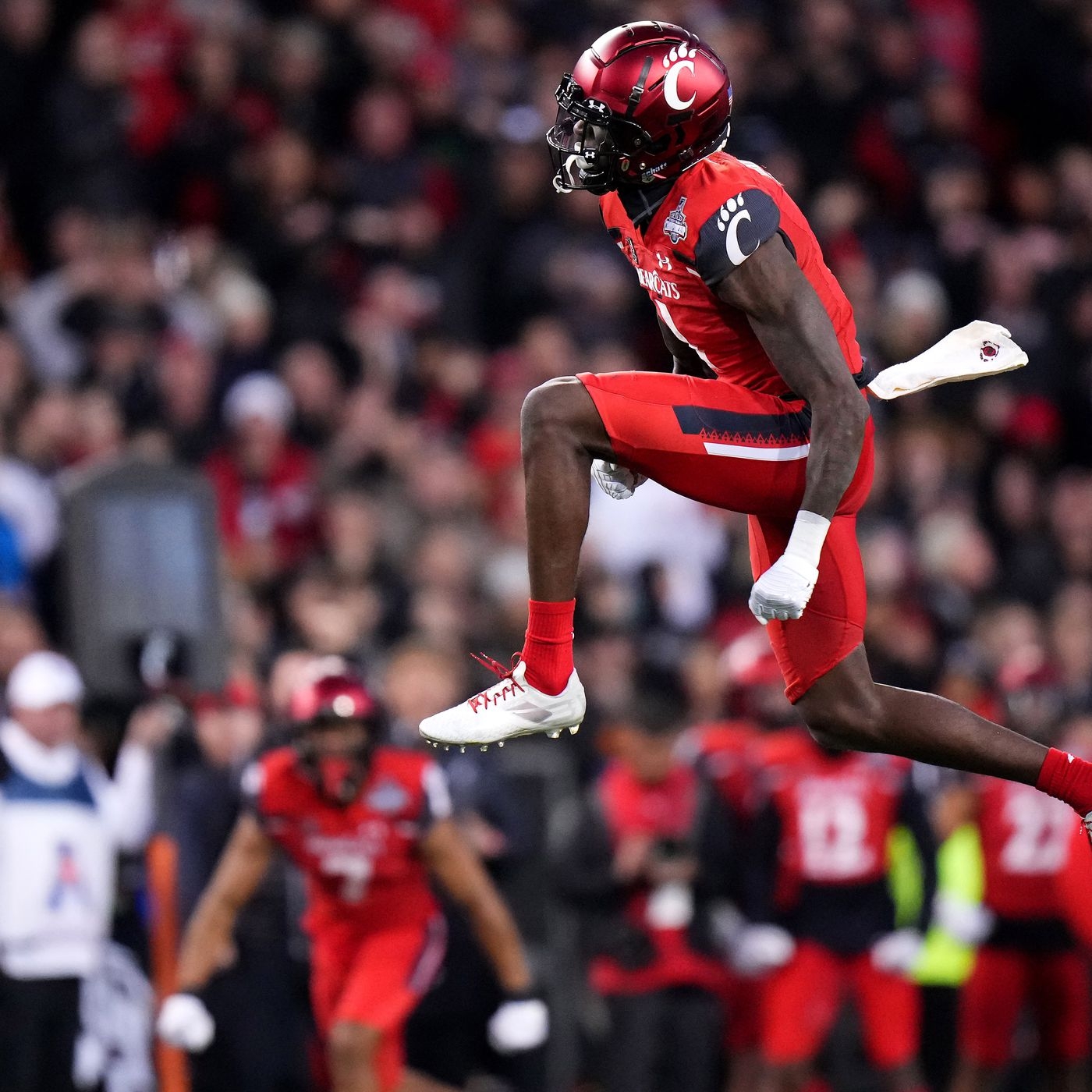 1400x1400 College Football Playoff: WR Jameson Williams vs Ahmad “Sauce” Gardner 'Bama Roll, Phone