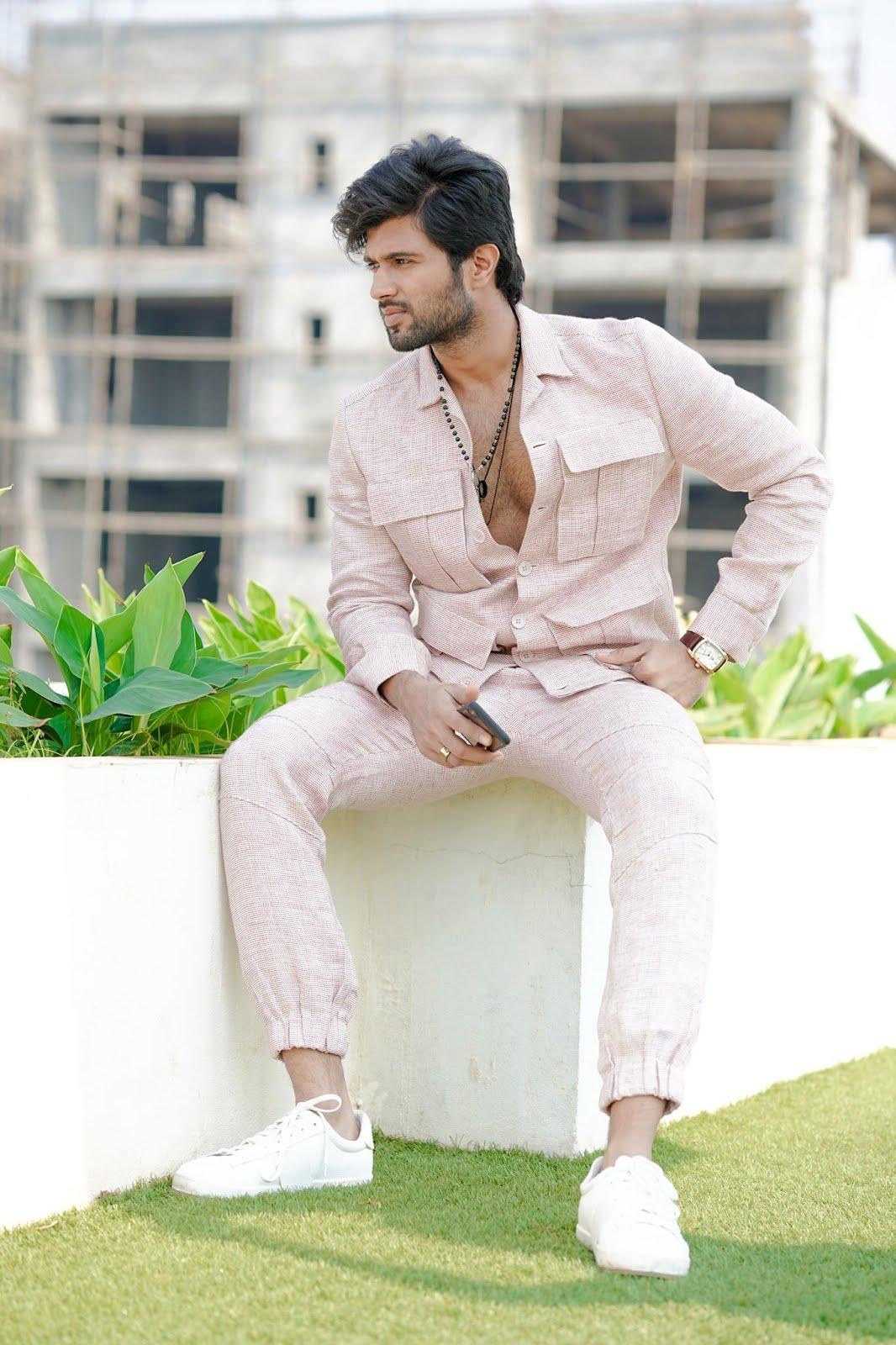 1070x1600 Vijay Devarakonda HD Wallpaper Image Photo HD Download, Phone