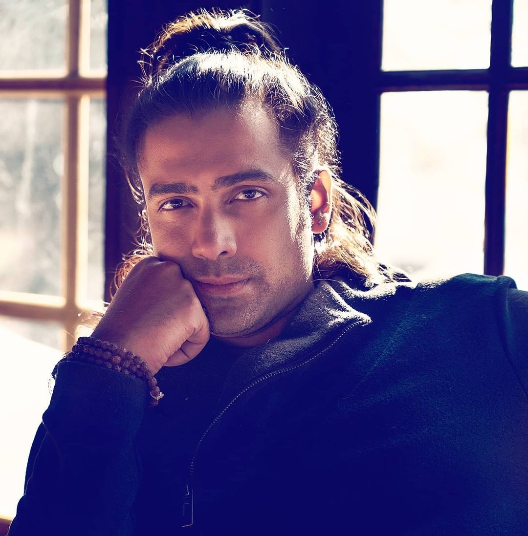 1080x1100 Jubin Nautiyal HD Wallpaper & Photo Download, Phone