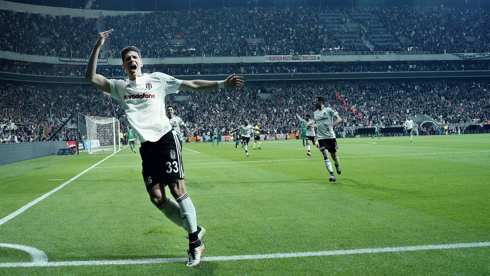 1920x1080 Mario Gómez Vodofone Arena Goal Celebration Beşiktaş Wallpaper, Desktop