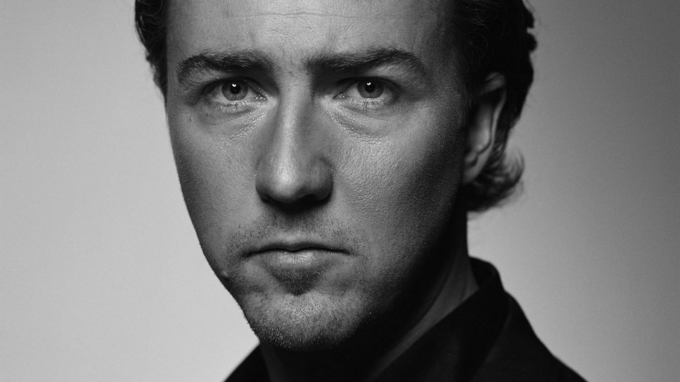 1370x770 Edward Norton latest wallpaper for PC. Movie Stars Picture, Desktop