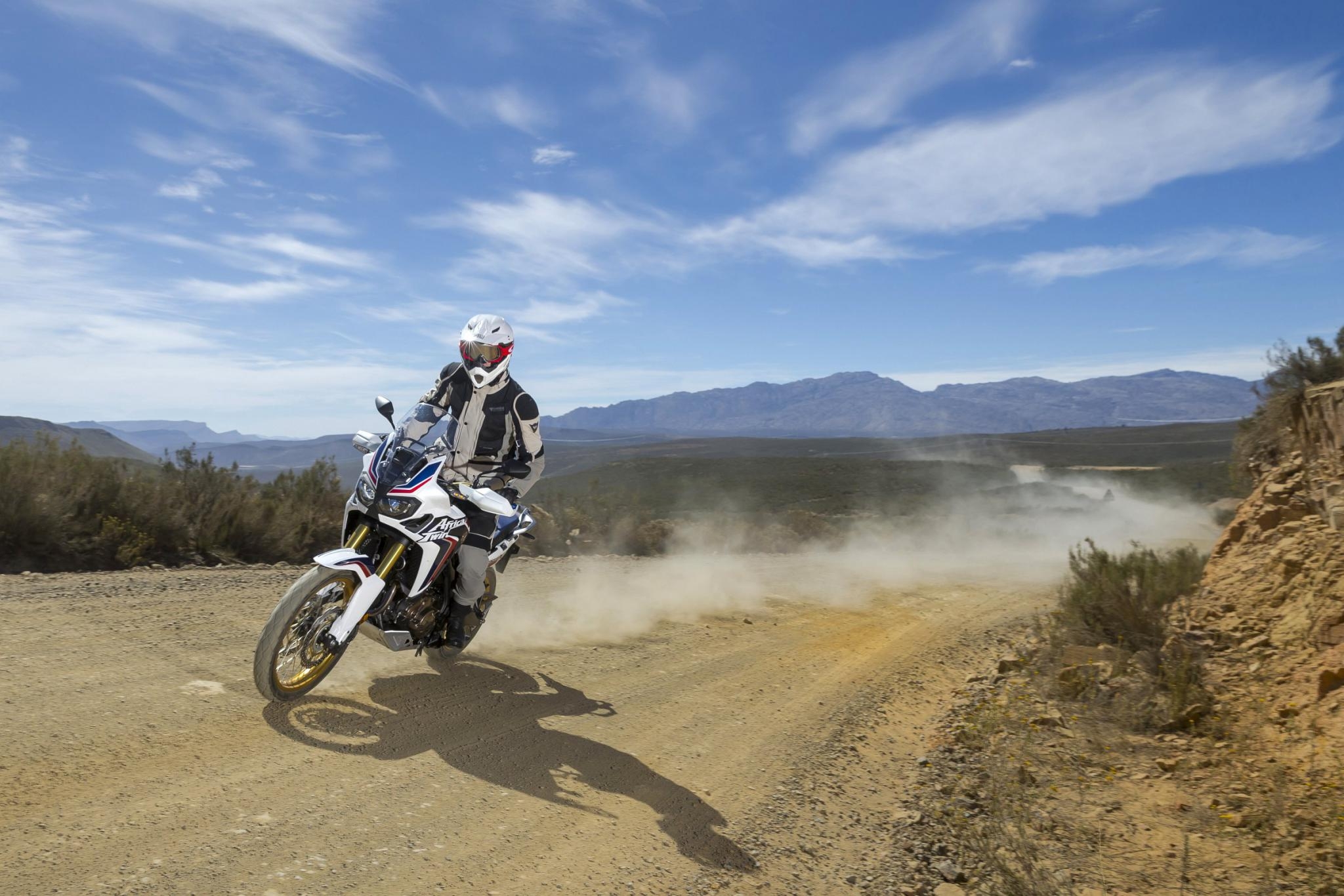 2050x1370 Honda Africa Twin 2016 Test, Desktop