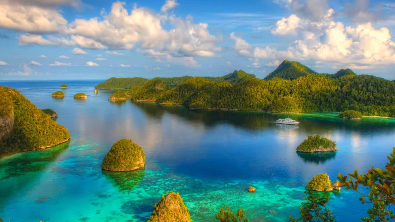 1370x770 Raja Ampat Archipelago Wallpaper and Background Imagex768, Desktop