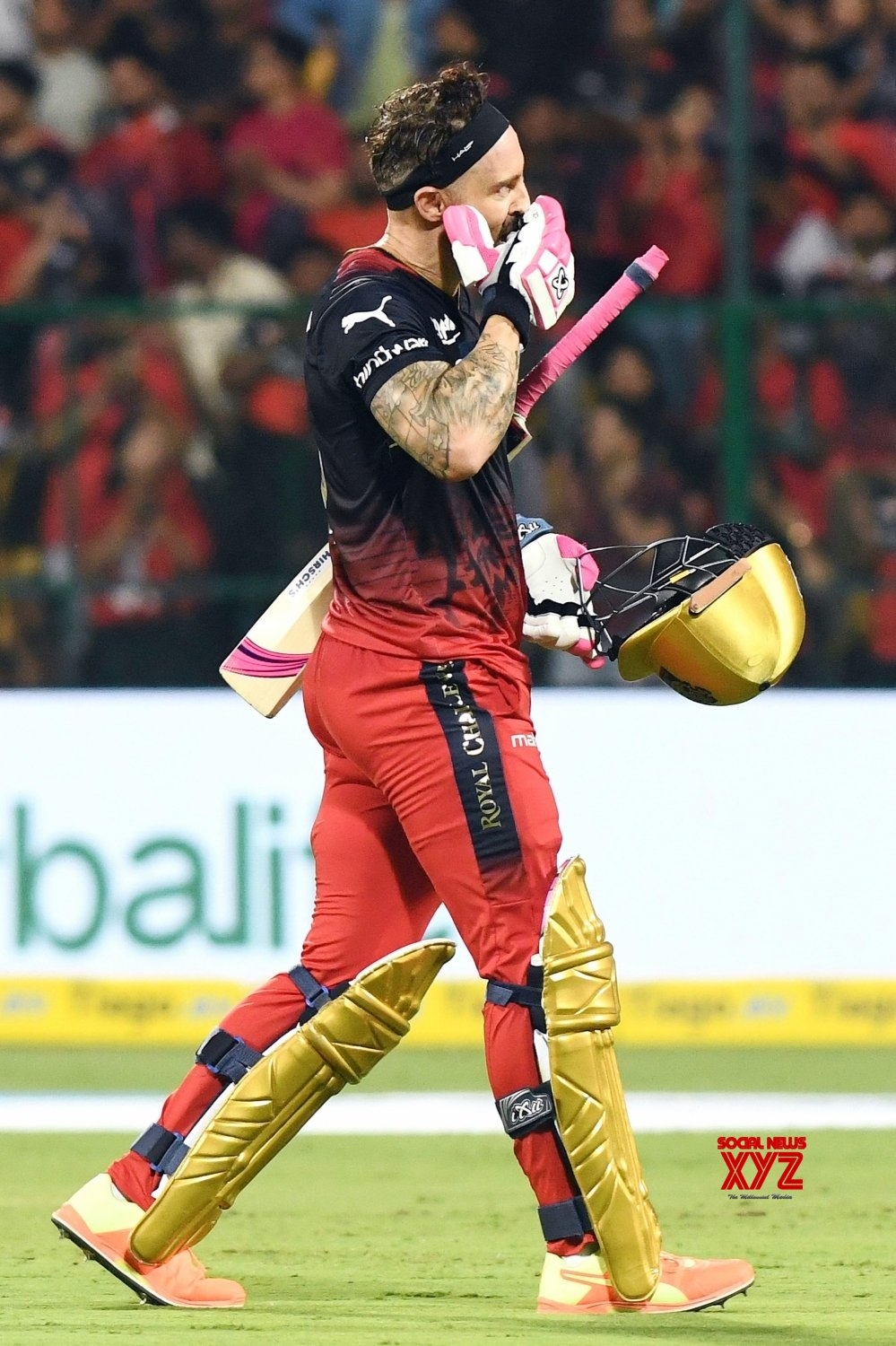 1000x1500 Bengaluru, RCB's Faf du Plessis walks, Phone