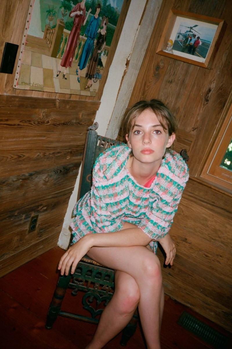 800x1200 Maya Thurman Hawke wallpaper, Phone