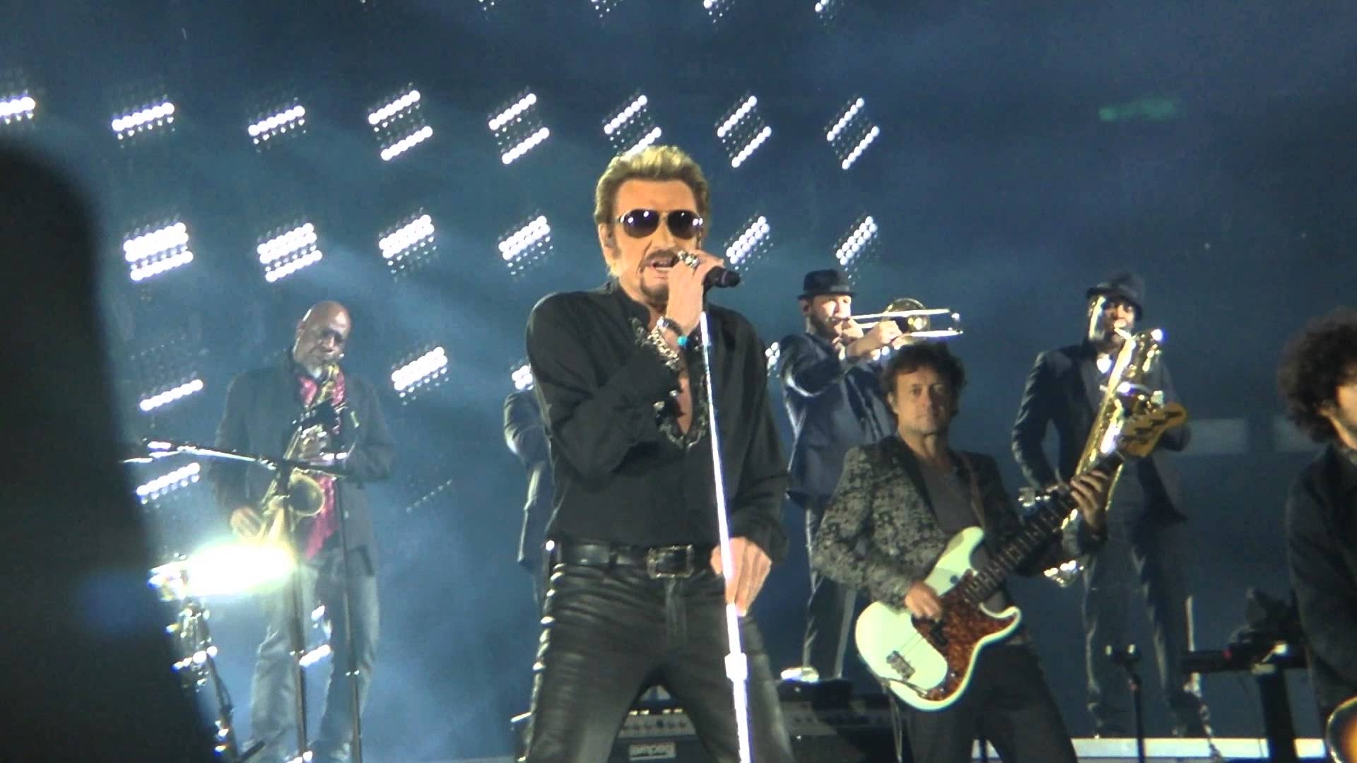 1920x1080 Johnny Hallyday C'Est Noir Vivant Tour Lille, Desktop