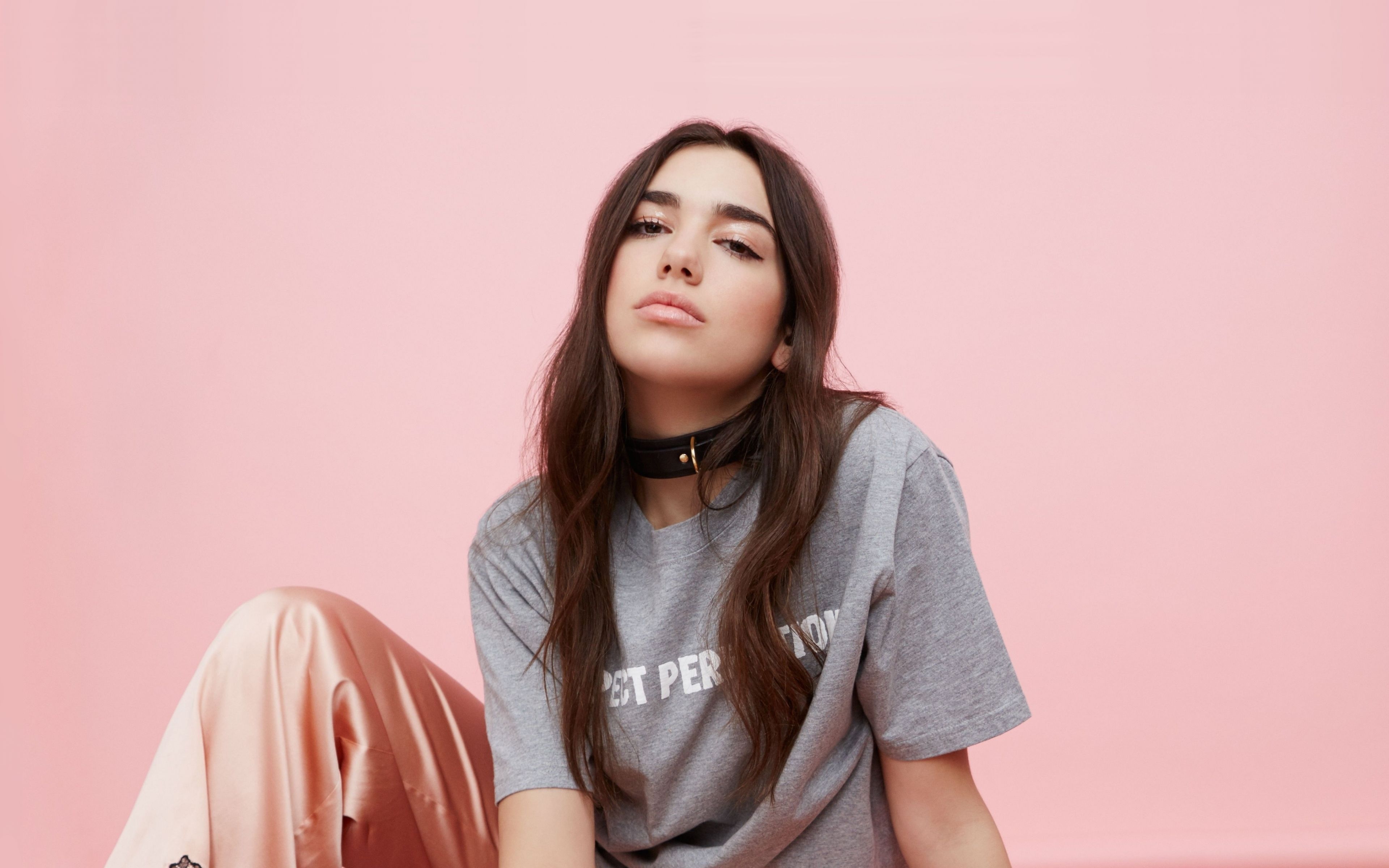 3840x2400 Download  wallpaper brunette, singer, pretty and brunette, dua lipa, 4k, ultra HD 16: widescreen,  HD image, background, 20245, Desktop