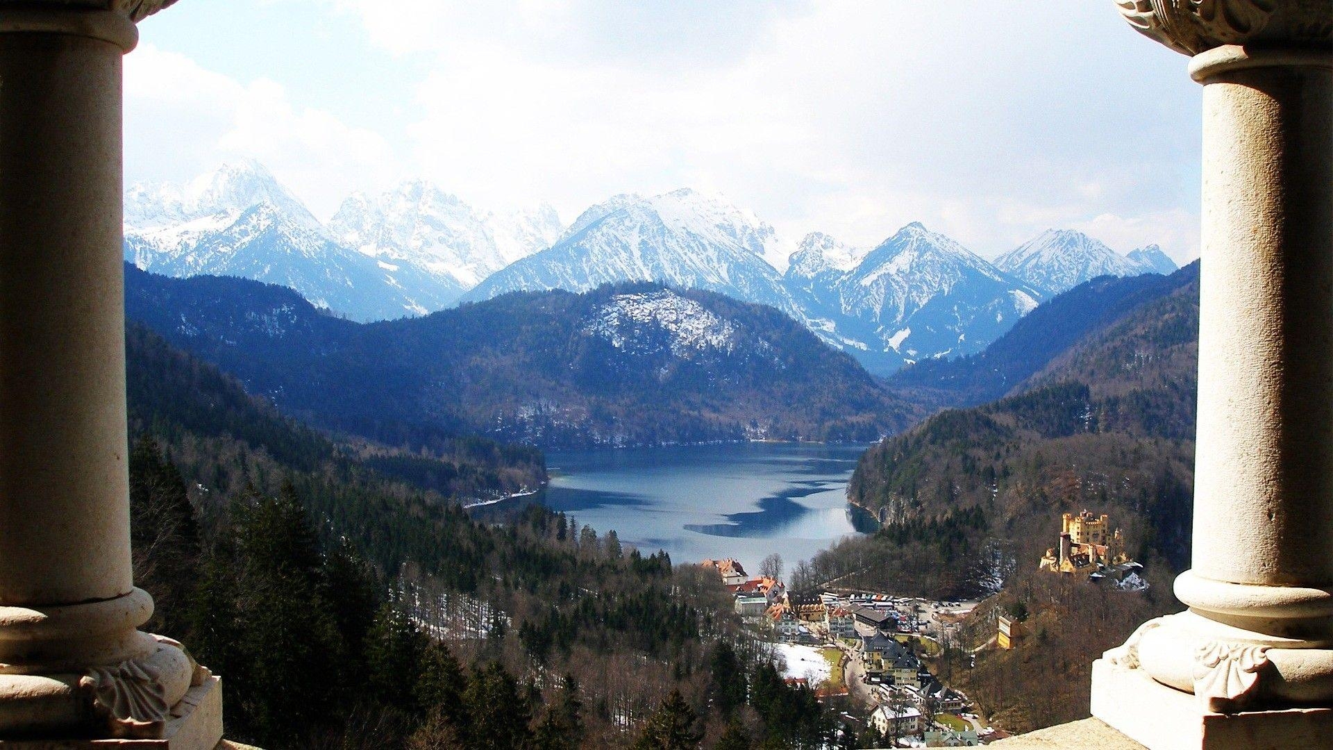 1920x1080 Lakes: Castle Mountains Village Lake Balcony Overlooking Rivers, Desktop