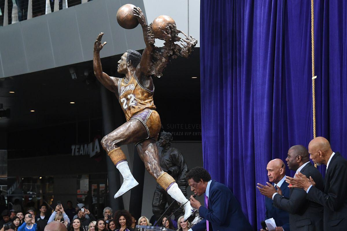 1200x800 Lakers legends come out for unveiling of Elgin Baylor's statue, Desktop