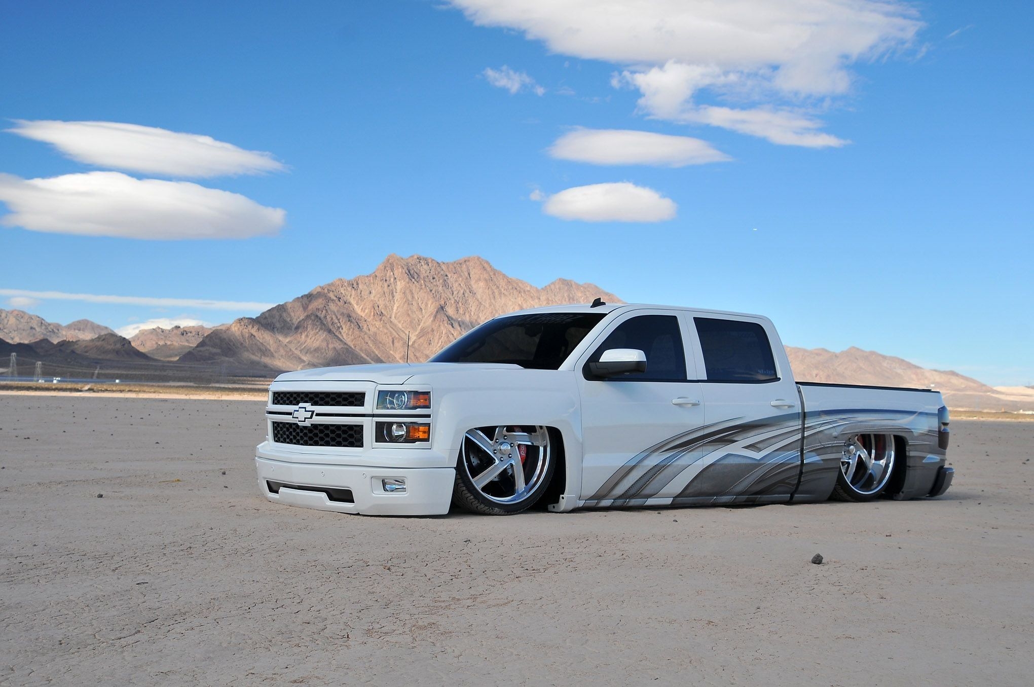 2040x1360 Puro Takuache vibes. Truck comparison, Pickup trucks, Dropped trucks, Desktop