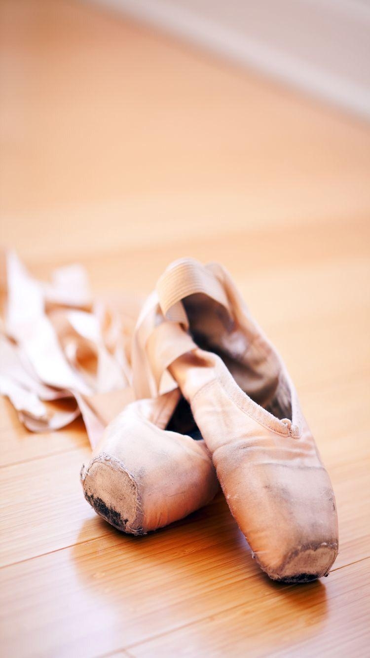 750x1340 Ballet. iPod wallpaper. Ballet, Dance and Pointe shoes, Phone