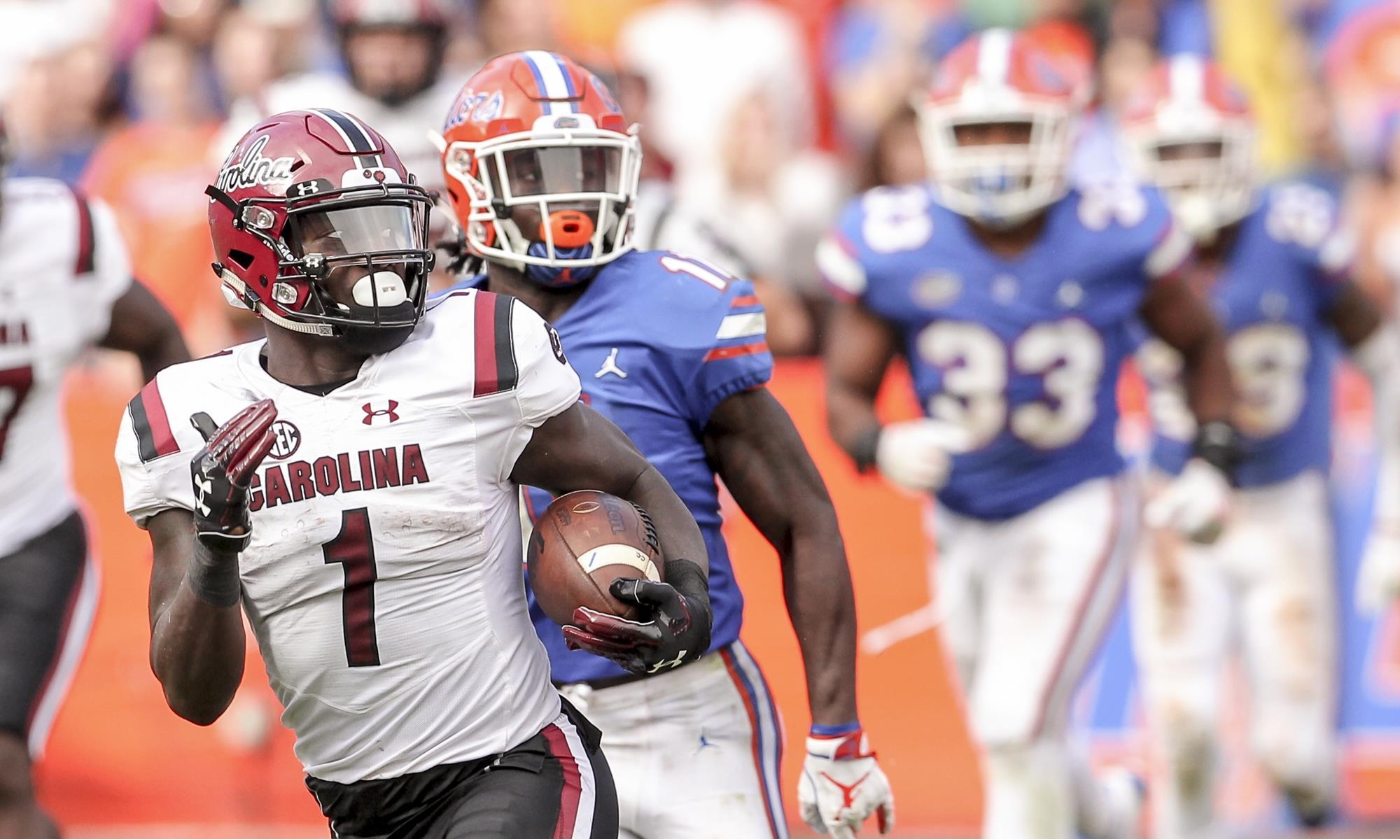 2000x1200 Deebo Samuel of South Carolina Athletics, Desktop