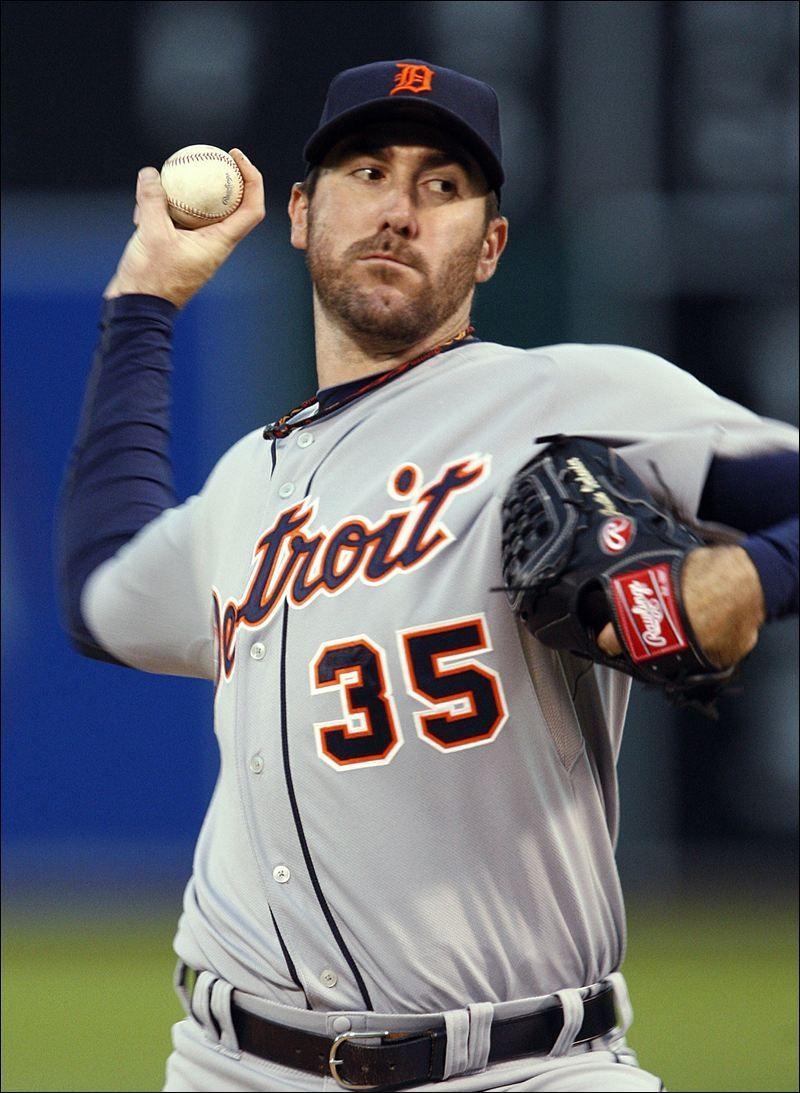 800x1100 Verlander says he would accept a gay teammate. sports news, Phone