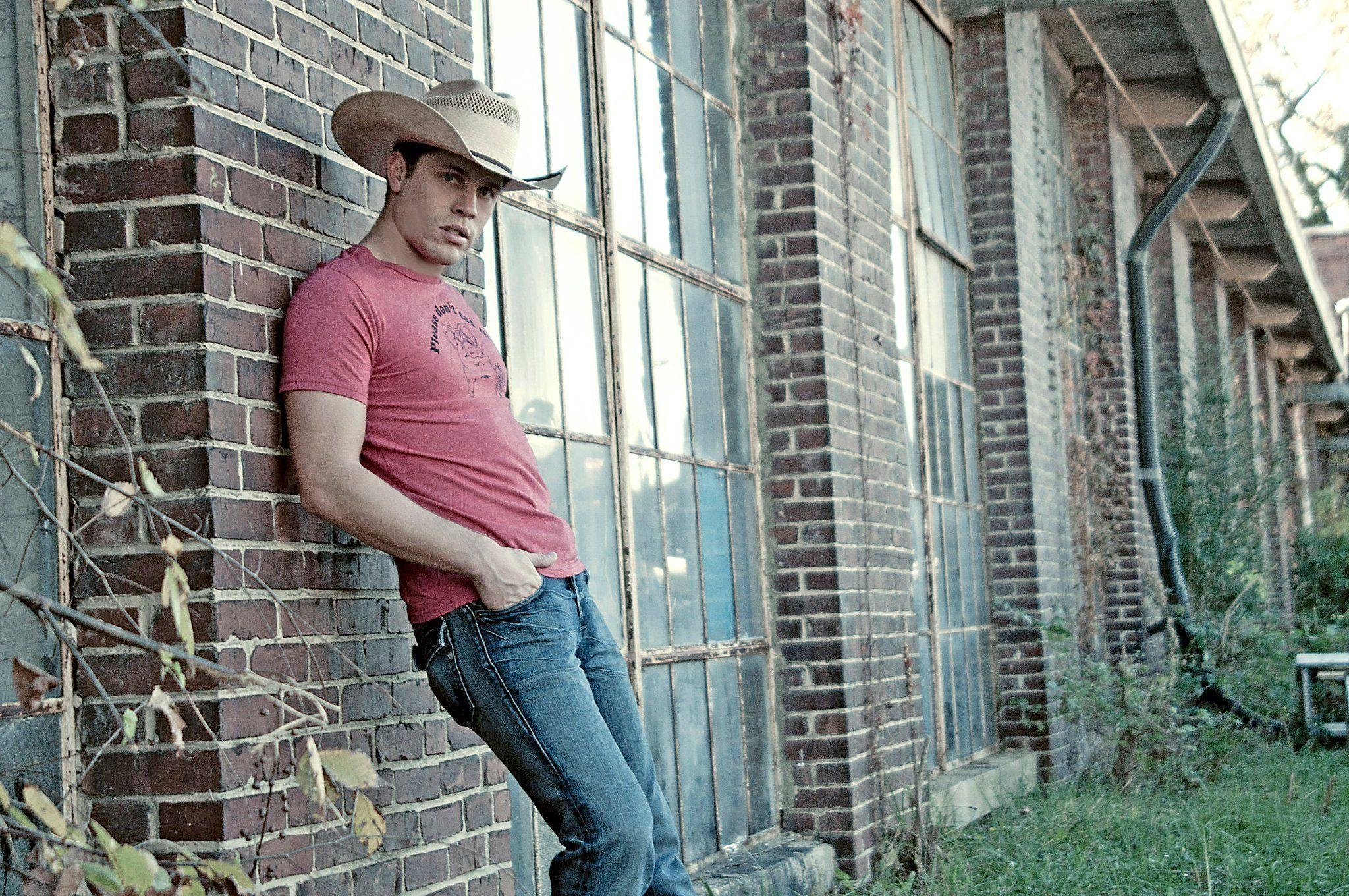 2050x1360 Dustin Lynch Lyrics, Music, News and Biography, Desktop