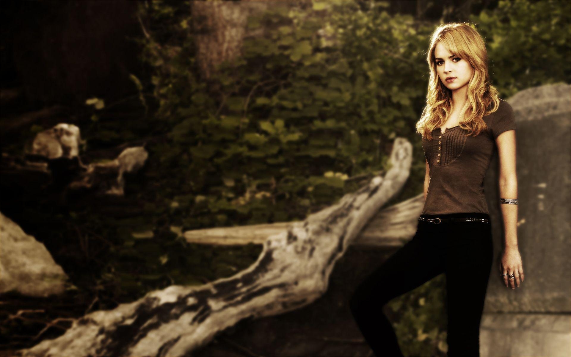 1920x1200 Brittany Robertson HD Wallpaper and Background Image, Desktop