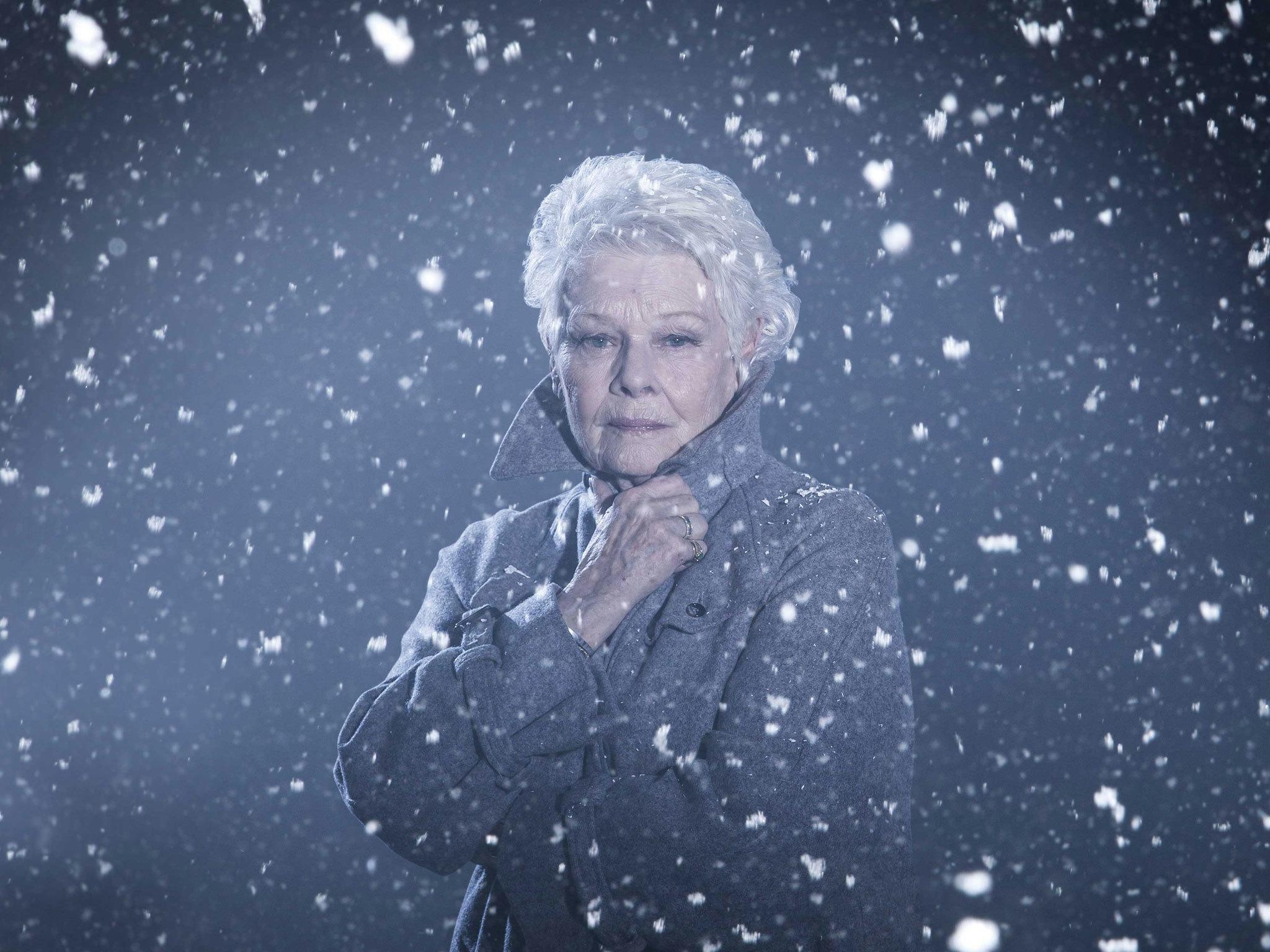 2050x1540 Dame Judi Dench: Not retiring, Desktop