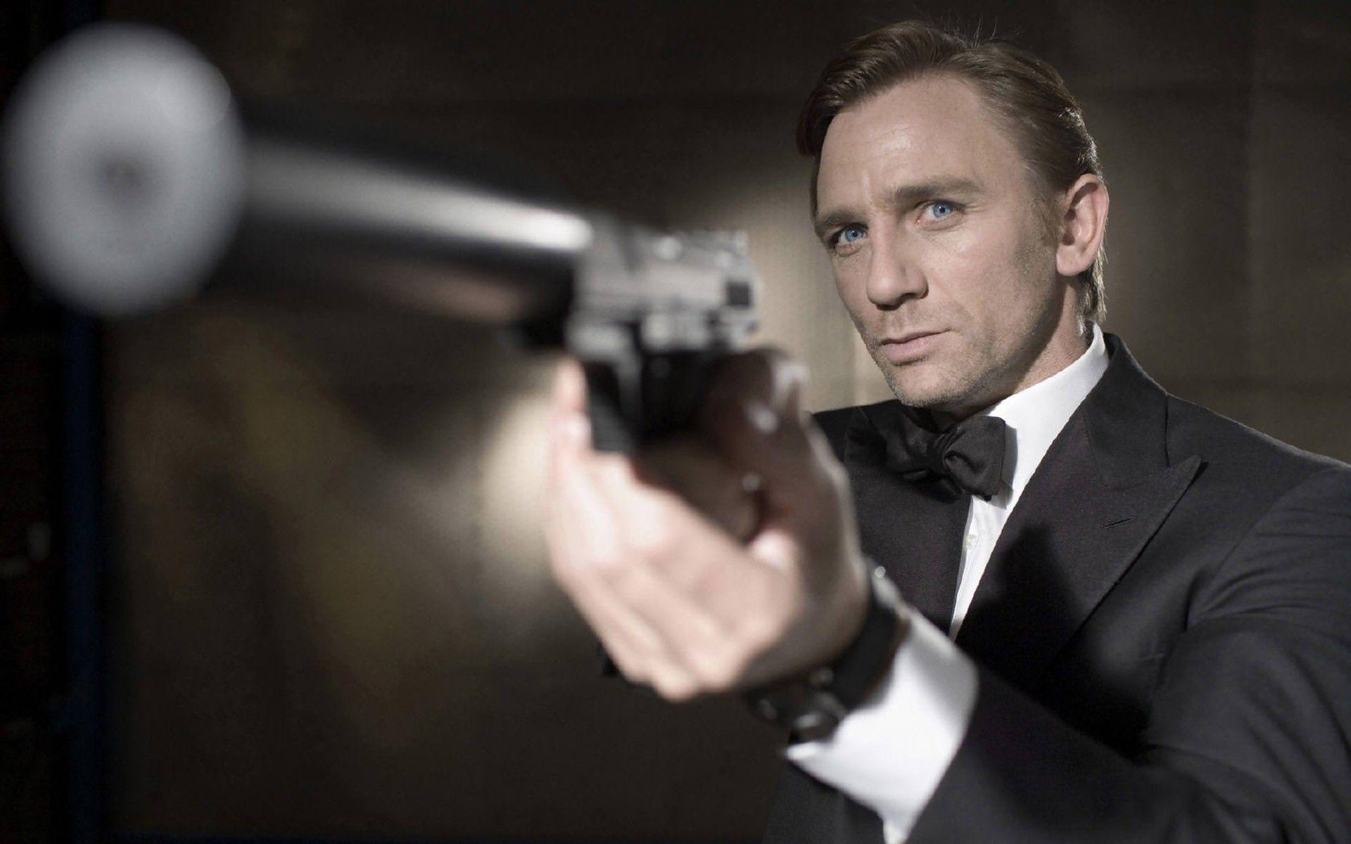 1920x1200 Daniel Craig Wallpaper Free Download HD Hollywood Celebrities Image, Desktop