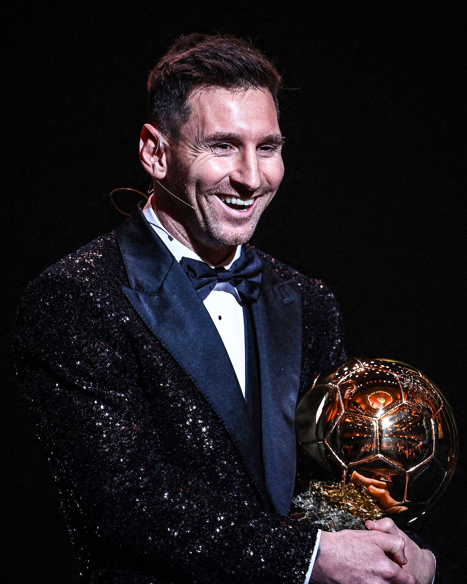 1640x2050 Leo Messi 2021 Ballon d'Or wallpaper, Phone