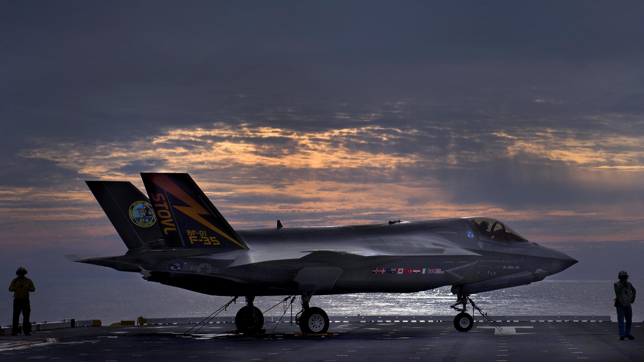 2250x1270 MPC Presents: A Poster Documentary Of The Lockheed Martin F 35, Desktop