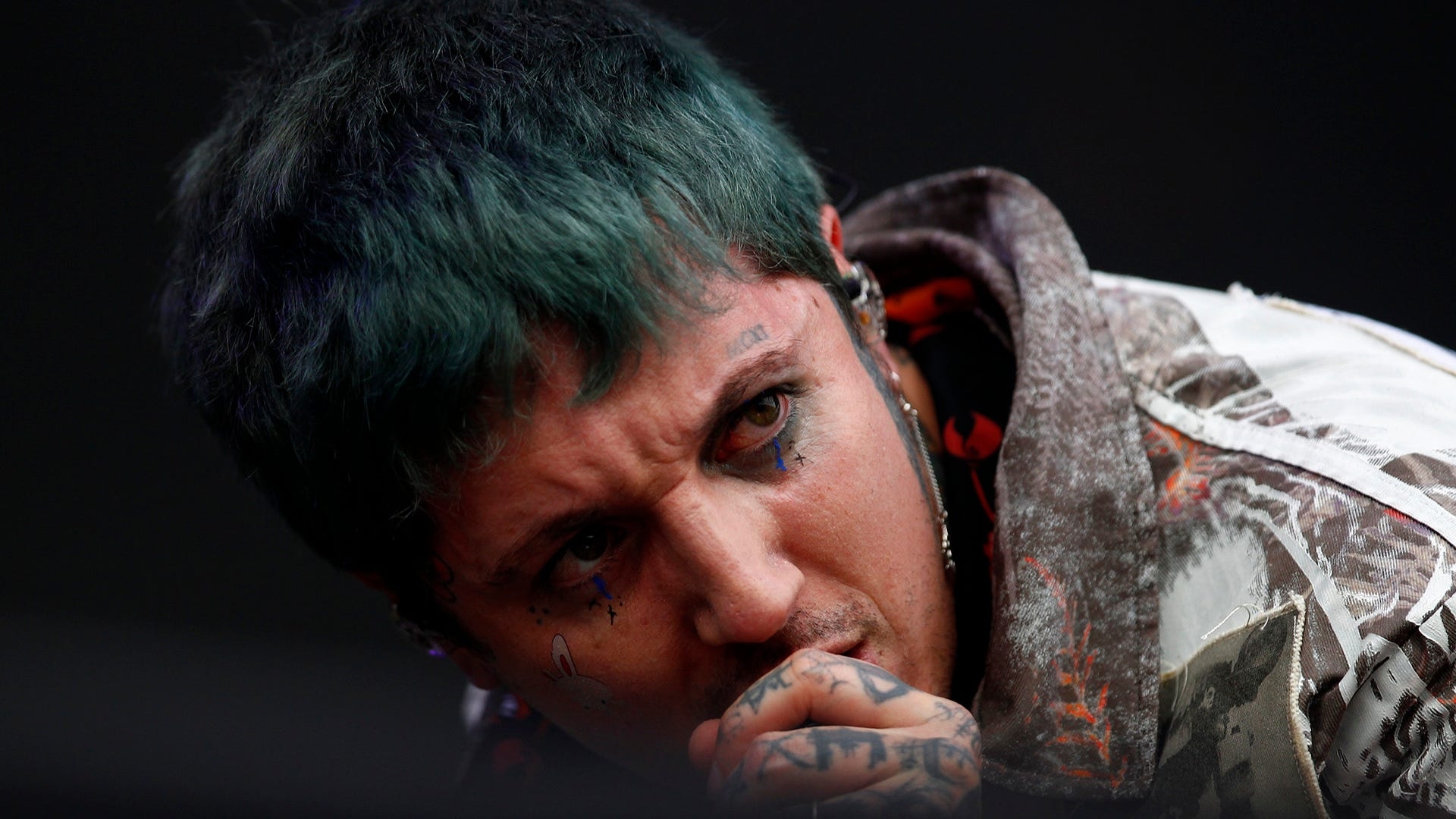 1920x1080 Oliver Sykes discusses upcoming Bring Me The Horizon release, Desktop