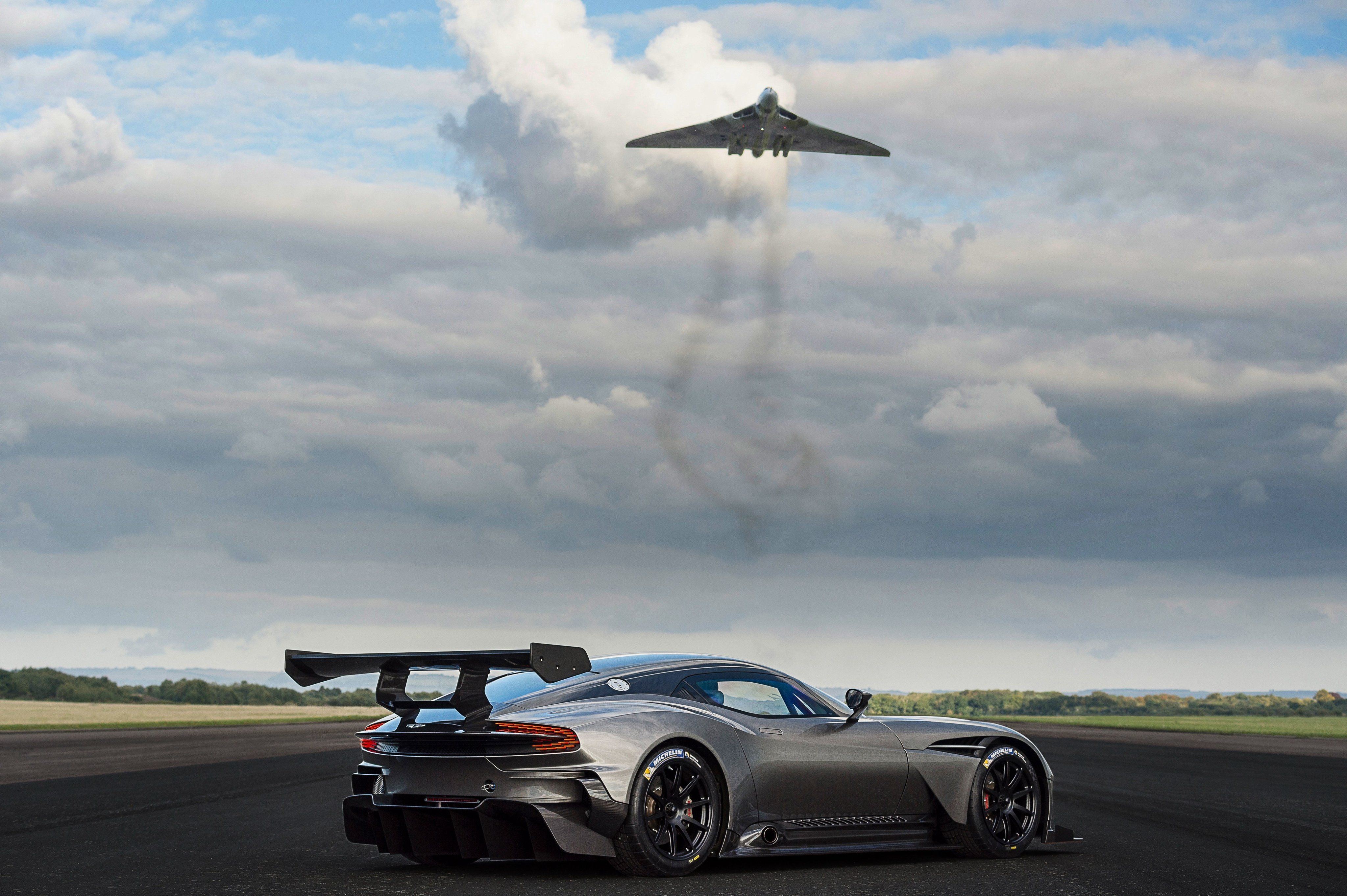 4100x2730 Aston Martin Vulcan supercar wallpaperx2726, Desktop