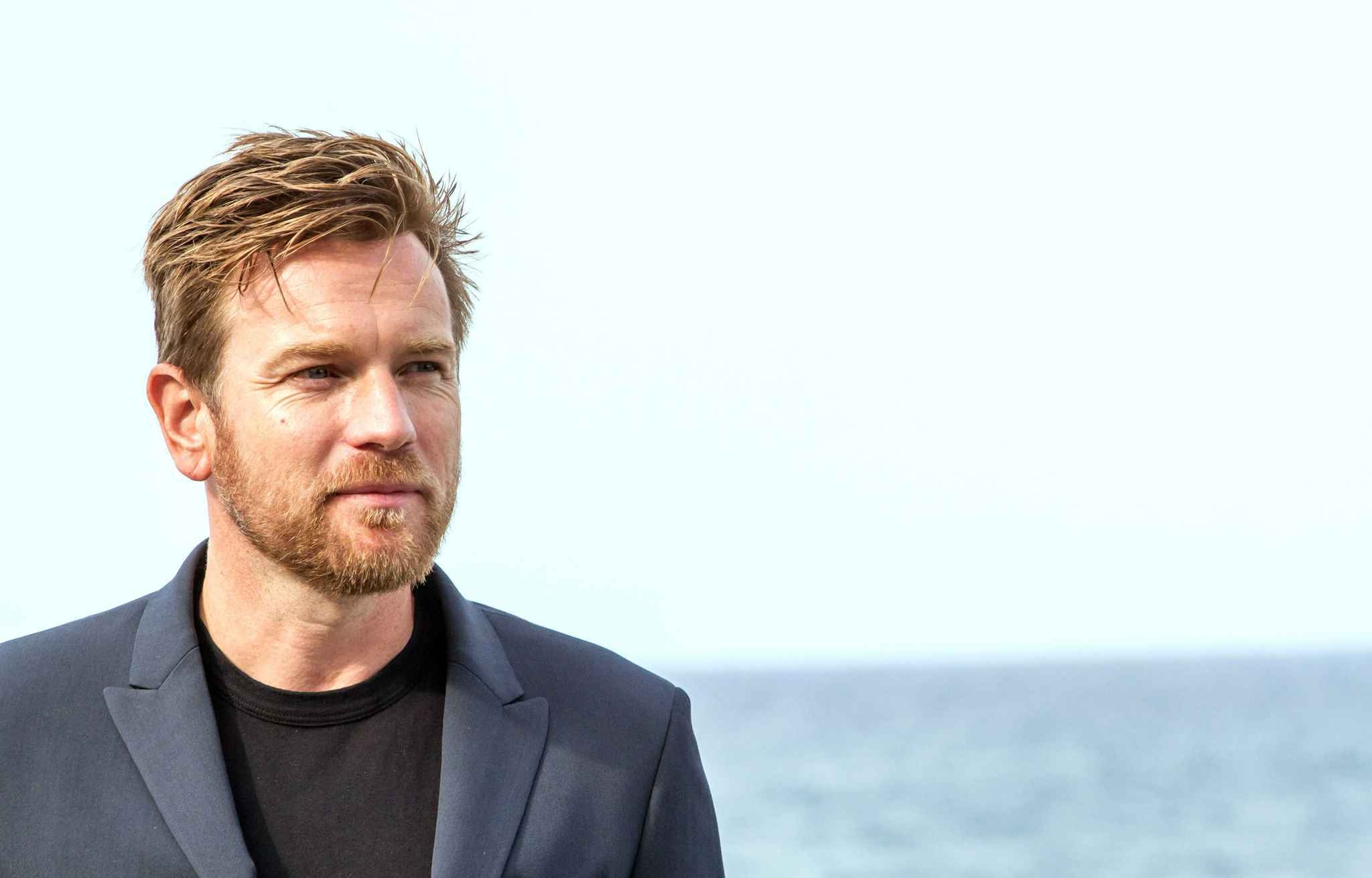 2050x1320 Ewan Mcgregor Wallpaper HD, Desktop