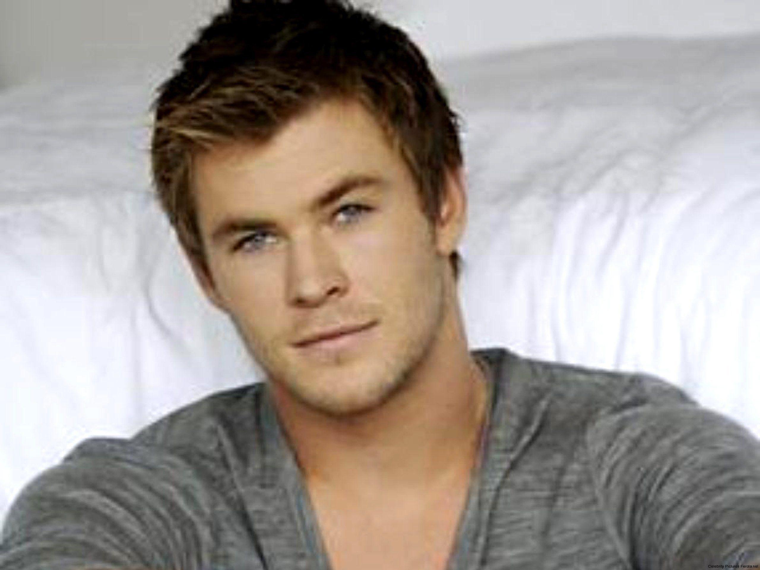 2560x1920 Chris Hemsworth Wallpaper High Resolution and Quality Download, Desktop