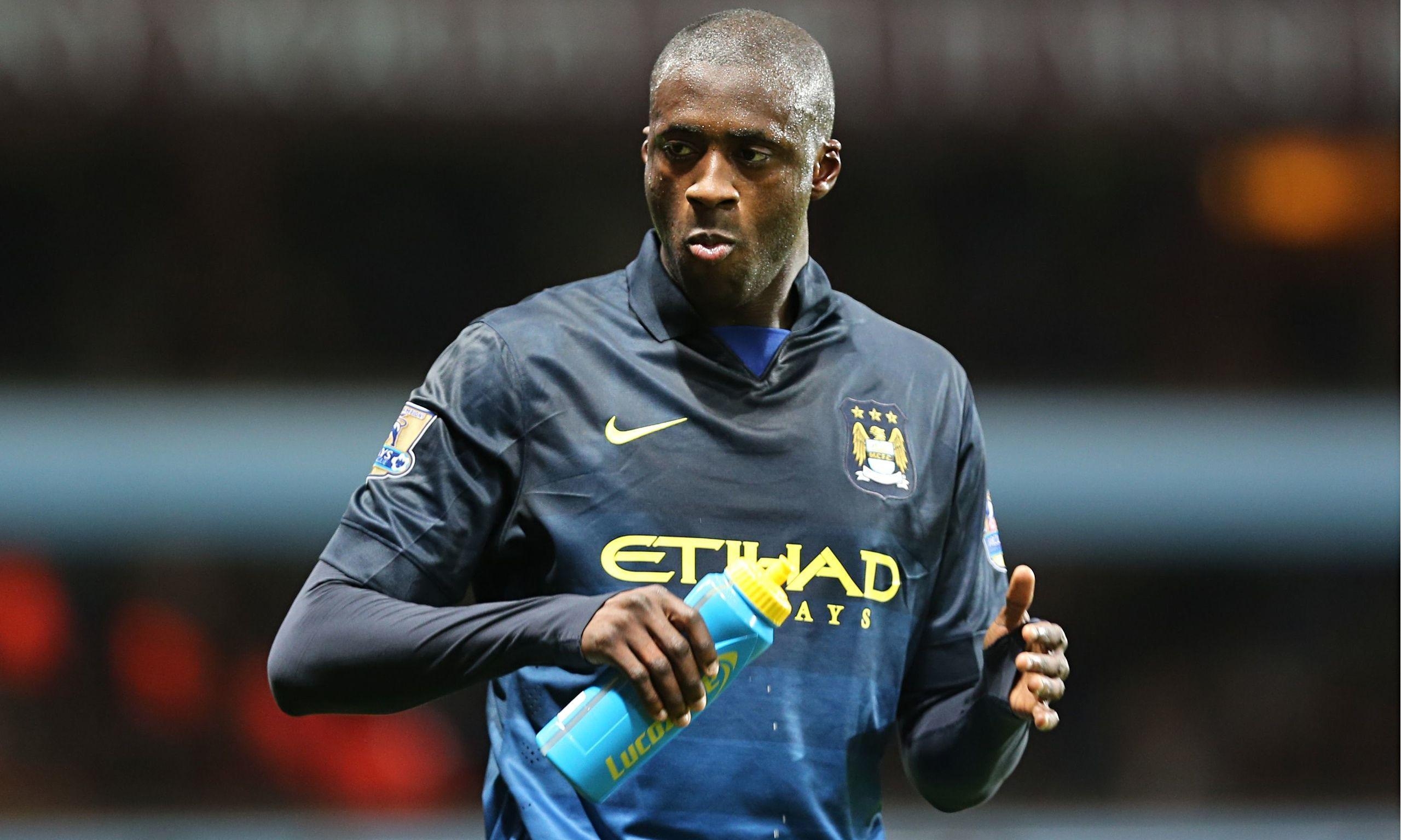 2560x1540 Yaya Toure Wallpaper, Desktop