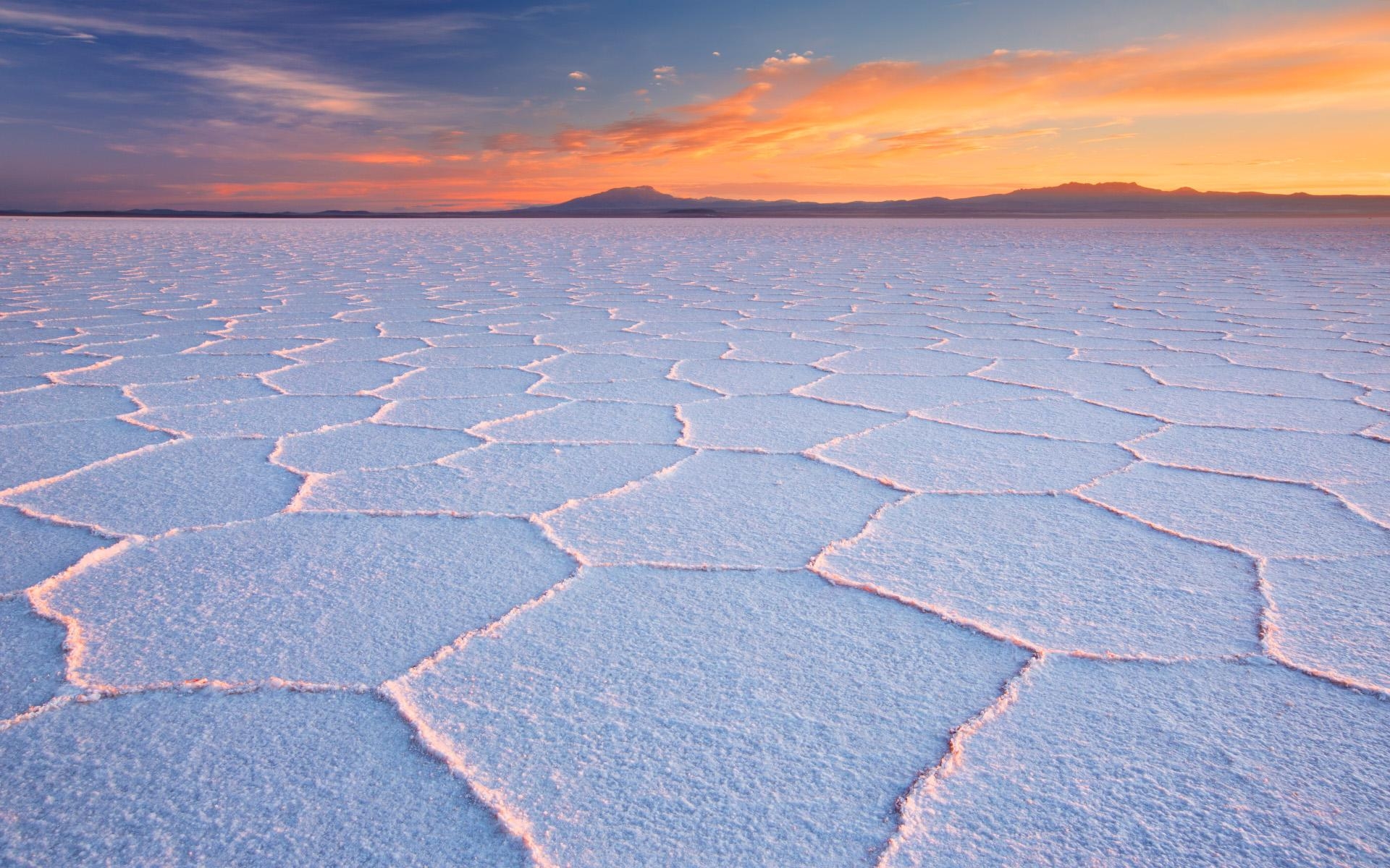 1920x1200 Salar de Uyuni a Salt Flat In Bolivia At Sunrise, Desktop