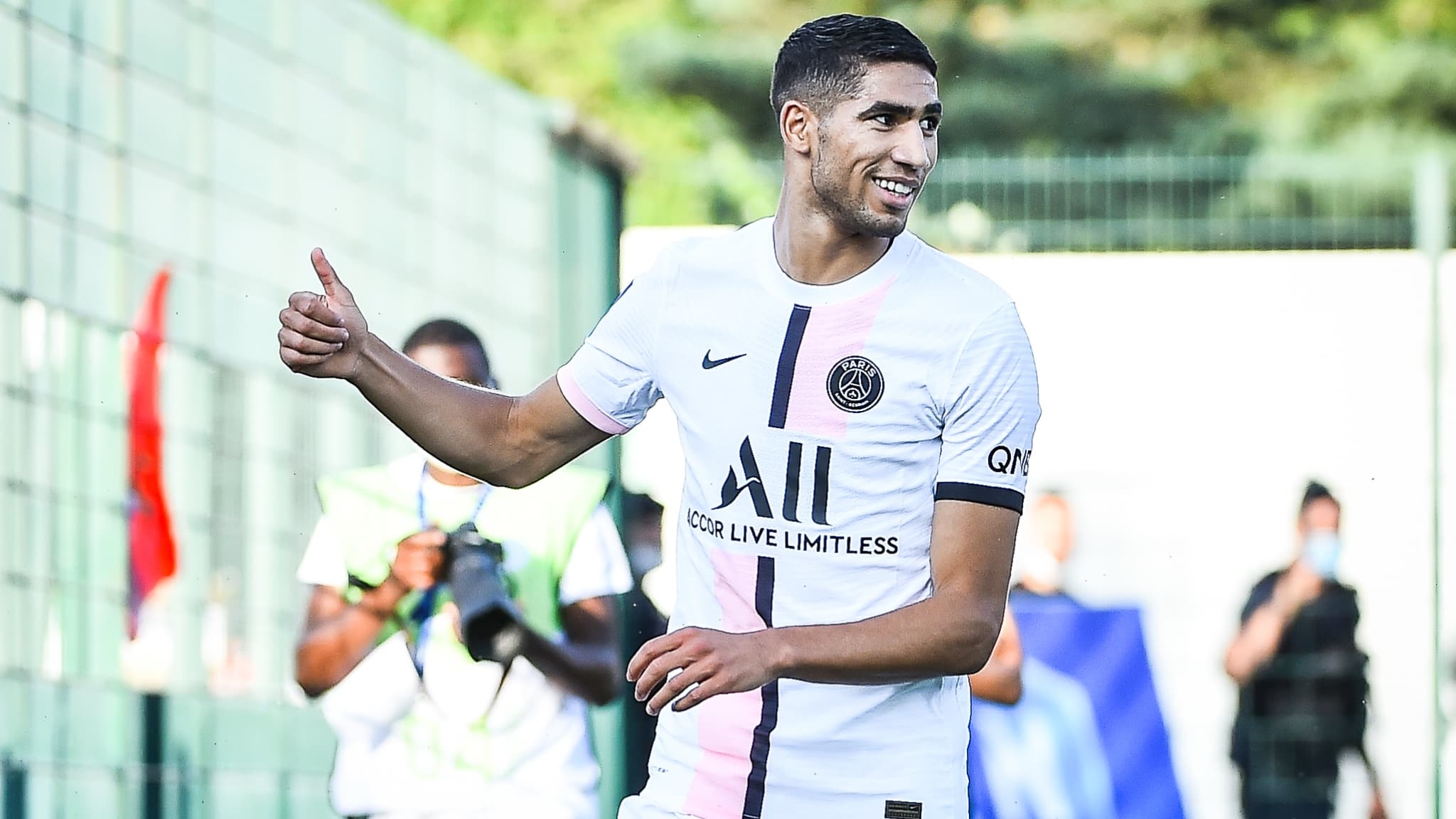 2050x1160 PSG Orléans: The First Parisian Goal Of The Rookie Hakimi In Video Indian Paper, Desktop