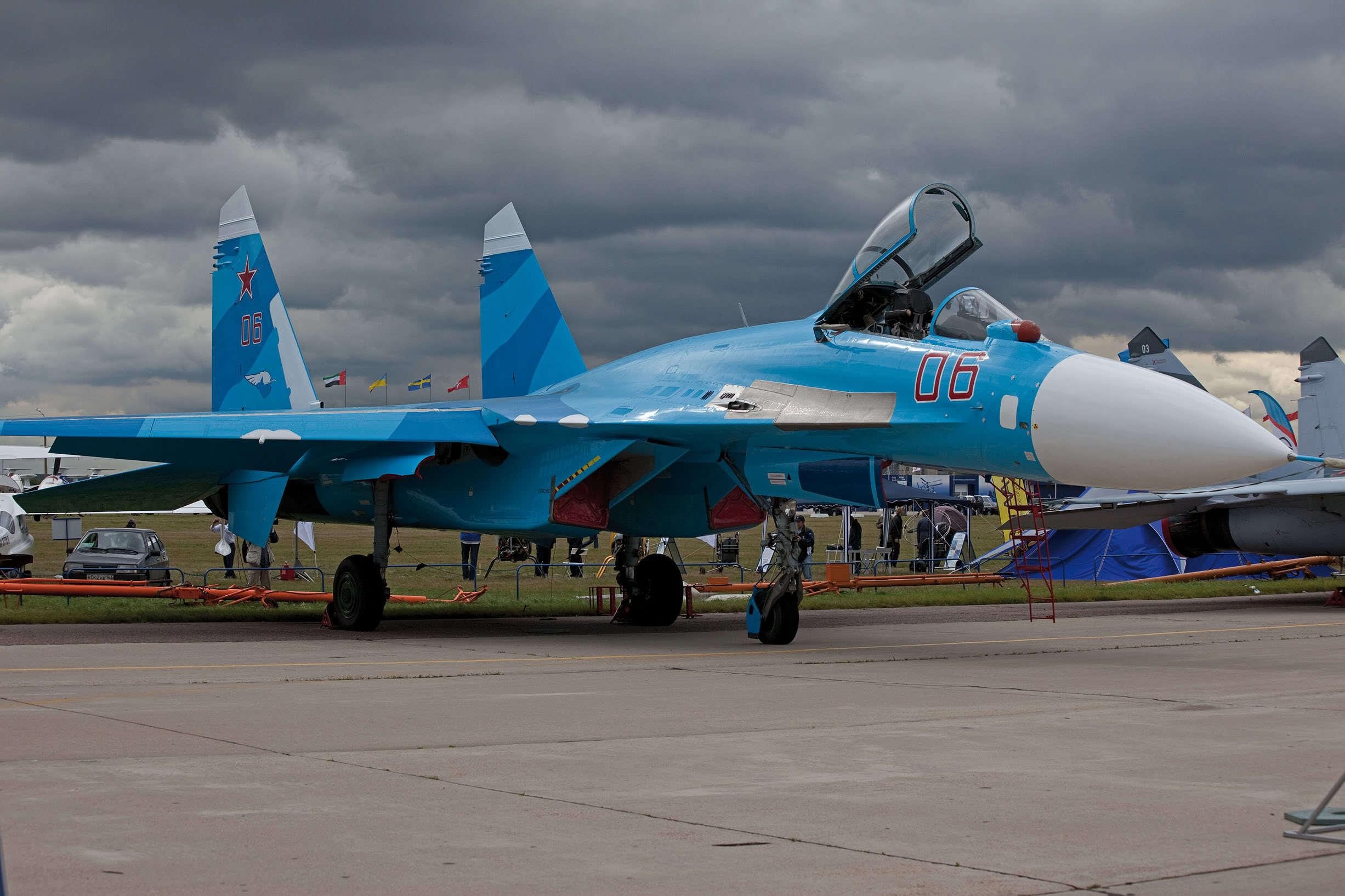 2460x1640 Wallpaper Sukhoi Su 27 Fighter Airplane Airplane Aviation, Desktop