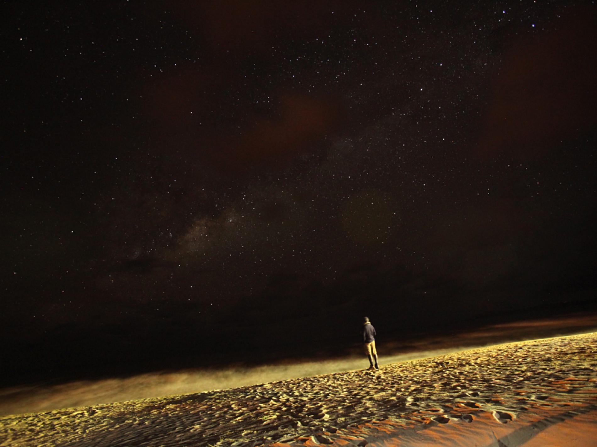 1900x1430 Stargazer, Lake Malawi, Desktop