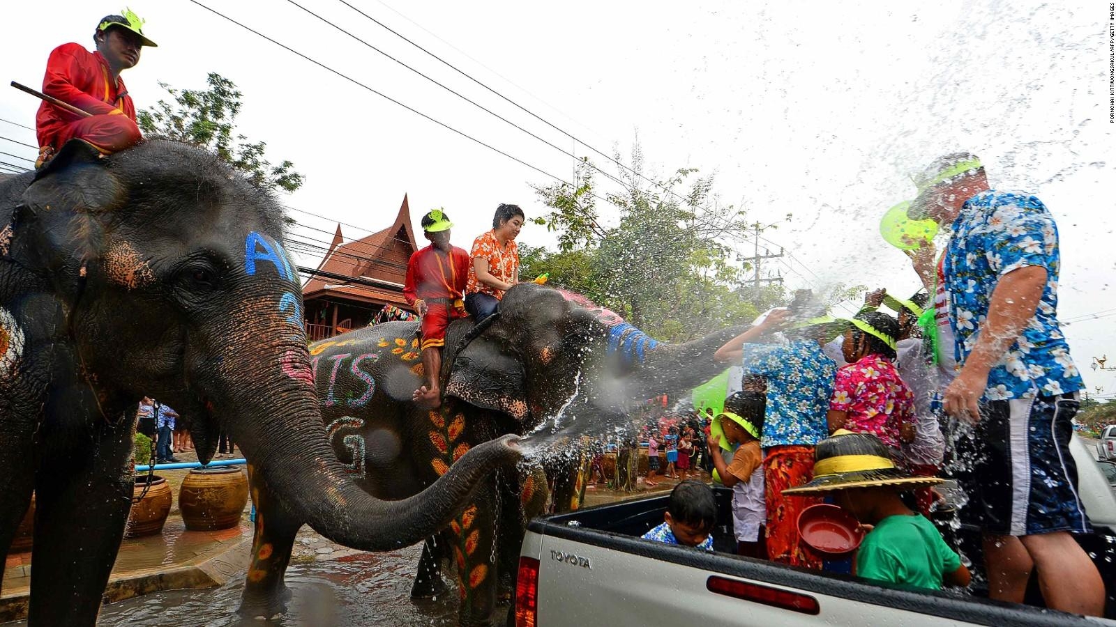 1600x900 Songkran: Tips for playing in the world's biggest water fight. CNN, Desktop