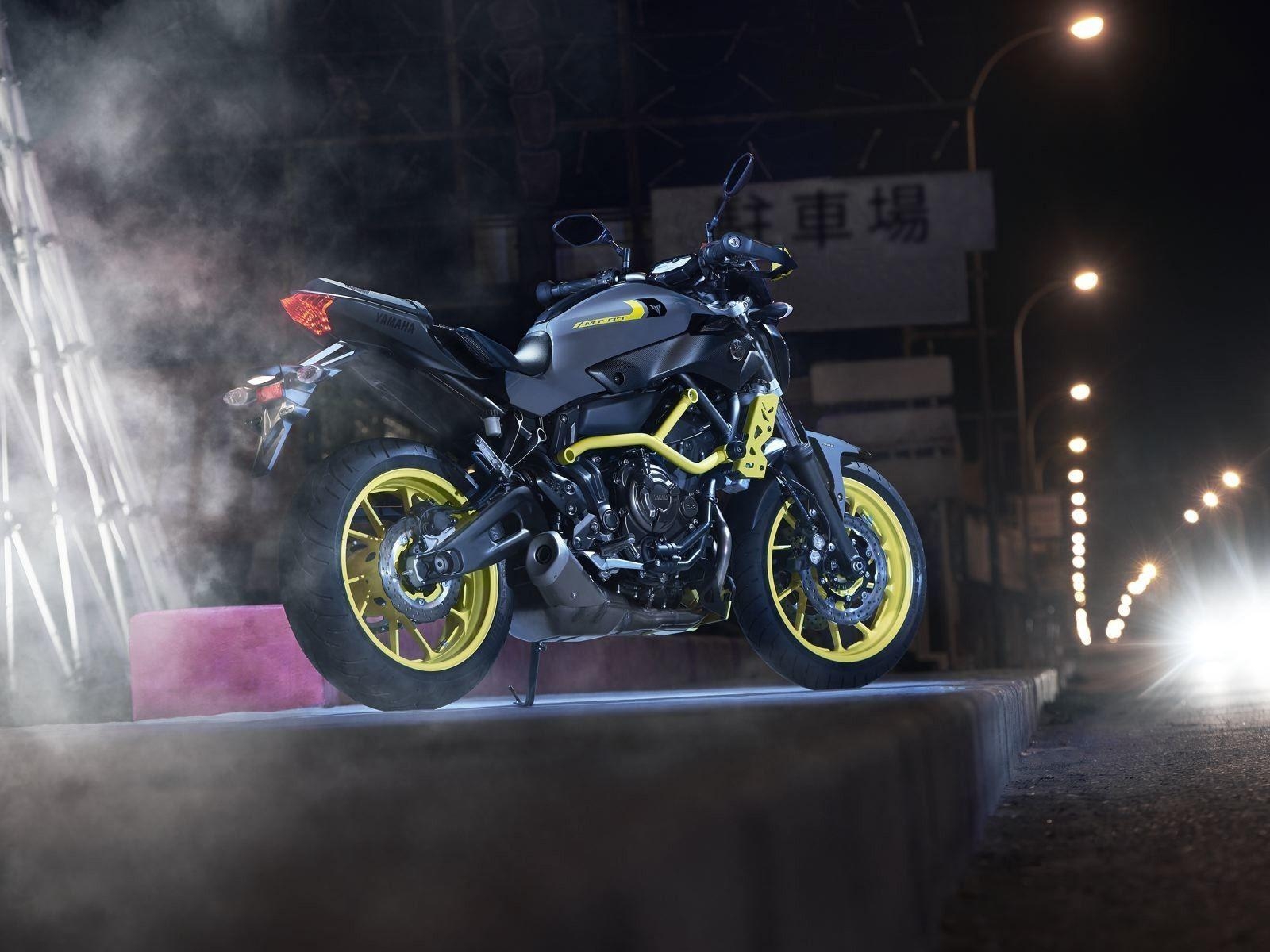 1600x1200 Yamaha MT Déjà revue par AD Koncept, Desktop