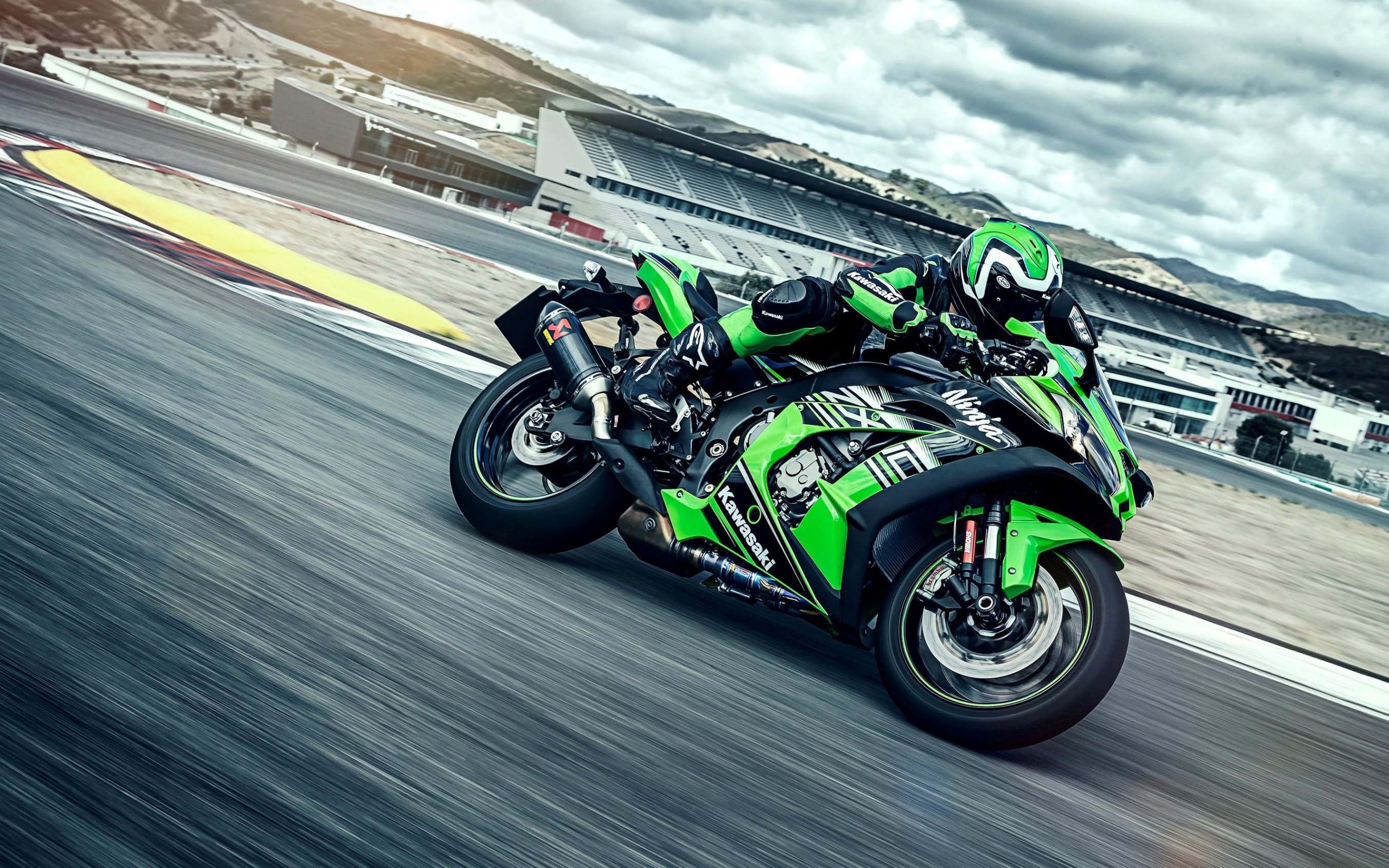 2560x1600 Wallpaper: Kawasaki Ninja, Bike, Sport, Ring, Desktop