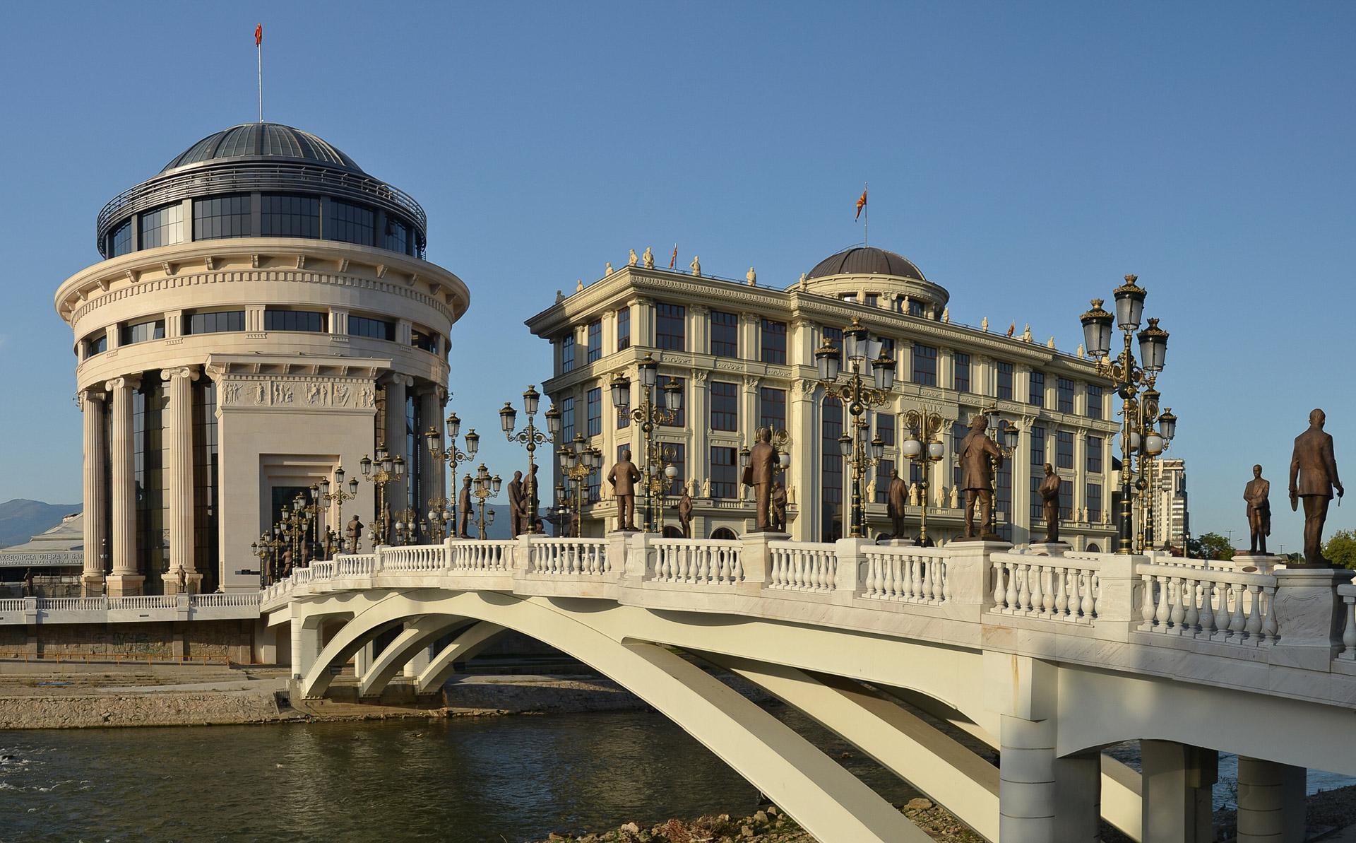 1920x1200 Statues & Styrofoam. Why is Macedonia Faking Its Own Past?, Desktop