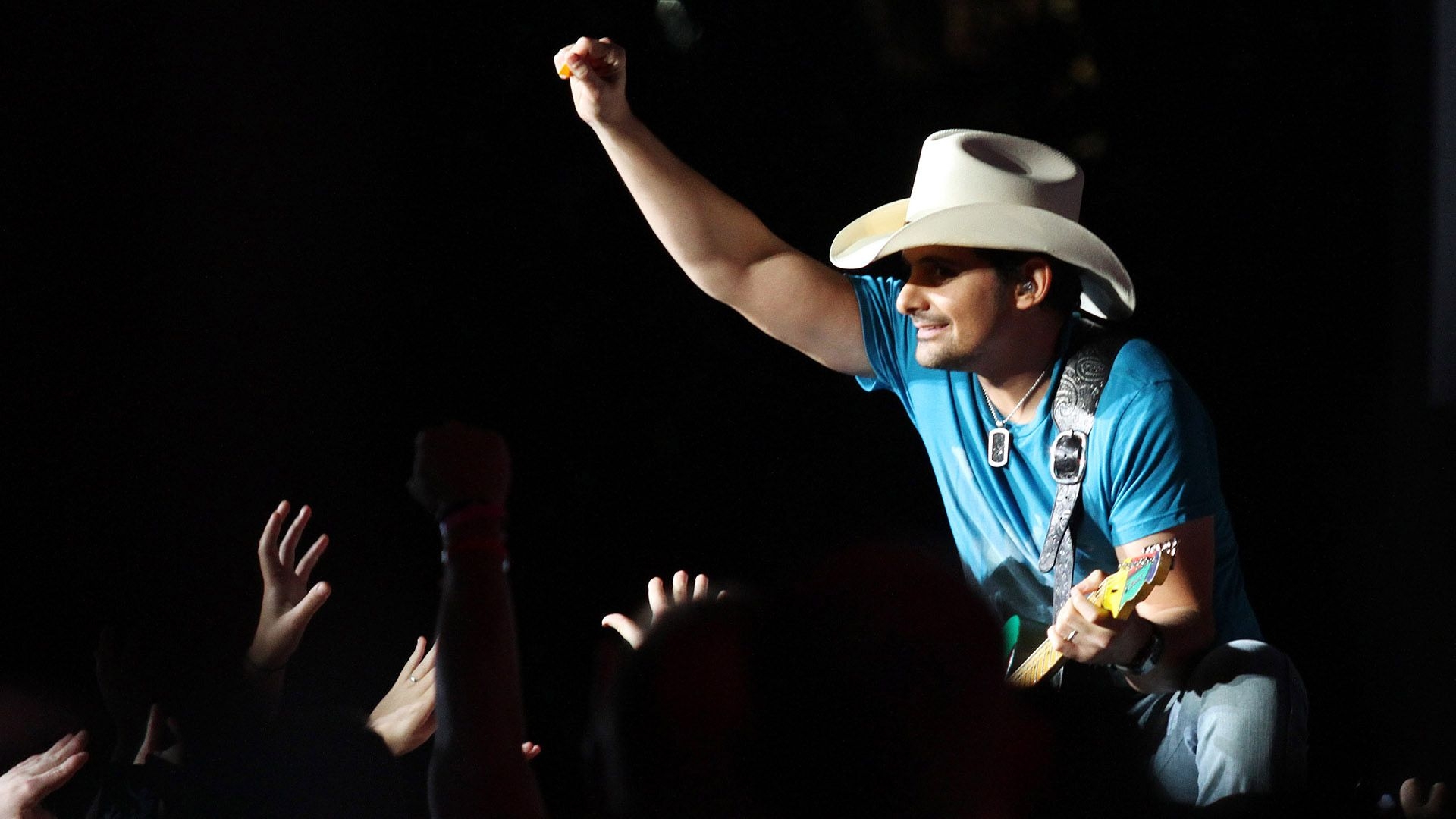 1920x1080 Brad Paisley Performing Wallpaper 54028.hdwallsource.com, Desktop