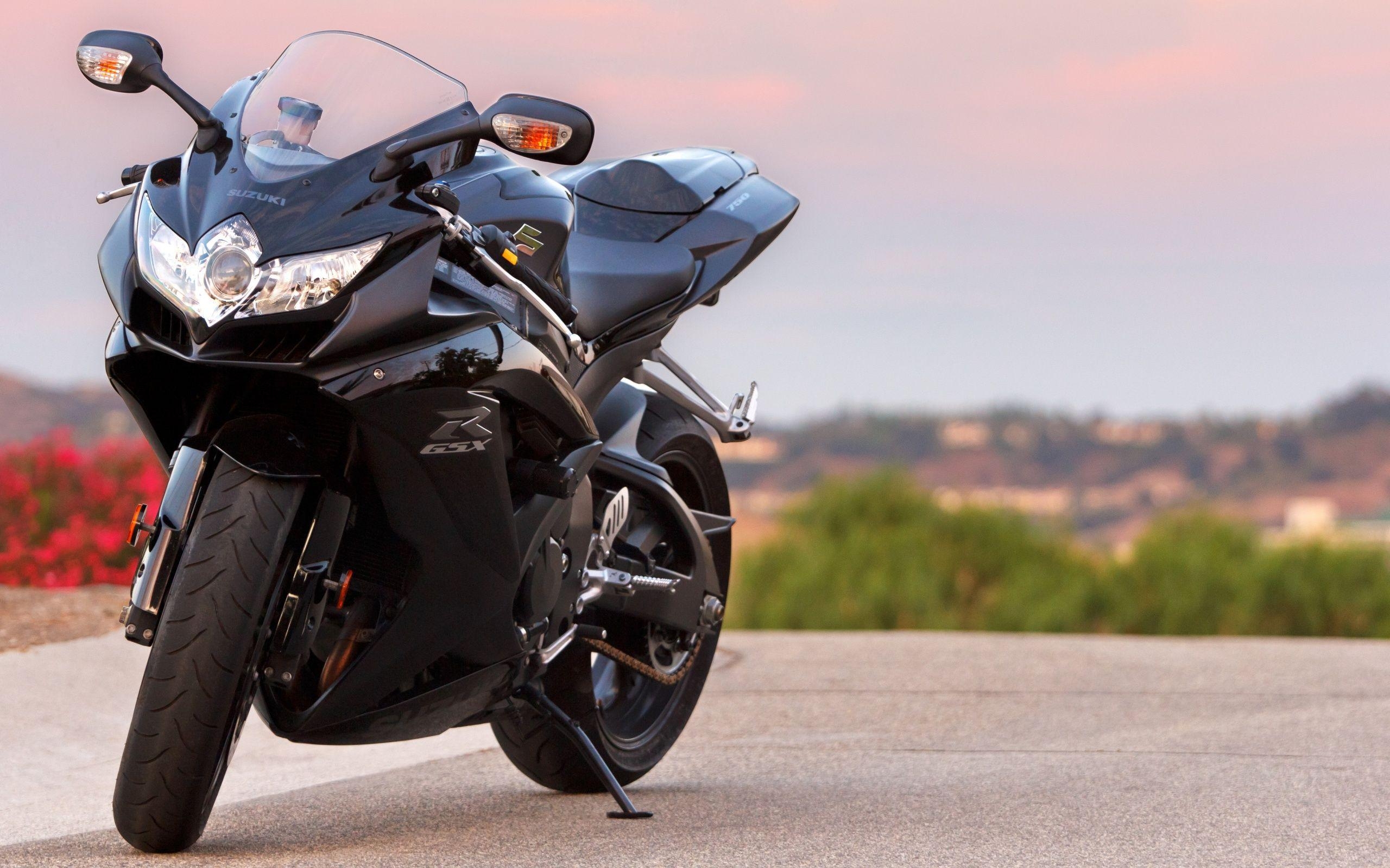 2560x1600 Suzuki GSX R750 Black Wallpaper. HD Desktop Wallpaper, Desktop