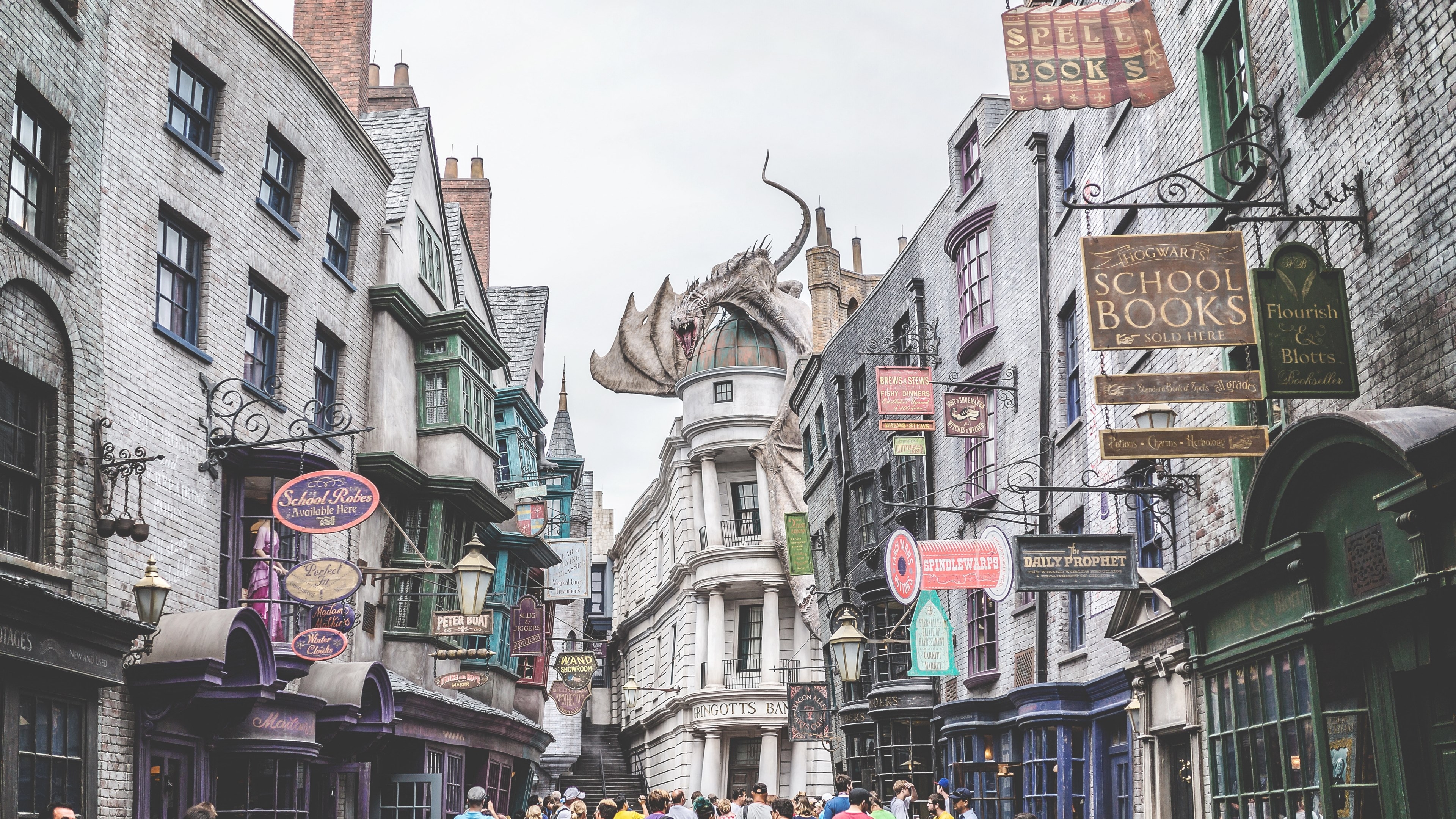 3840x2160 Wallpaper / harry potter building tourist and street HD 4k wallpaper free download, Desktop