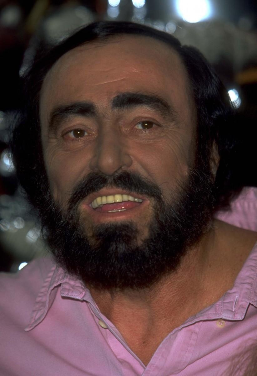 830x1200 Luciano Pavarotti wallpaper, Phone