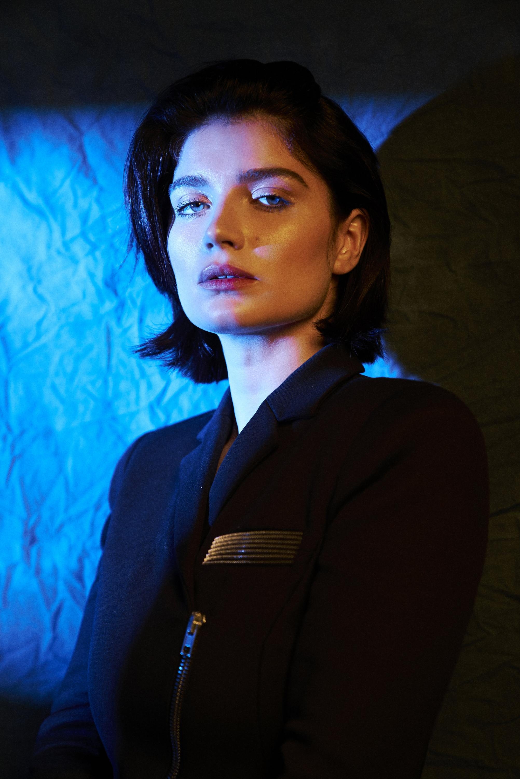 2010x3000 Eve Hewson Online, Phone