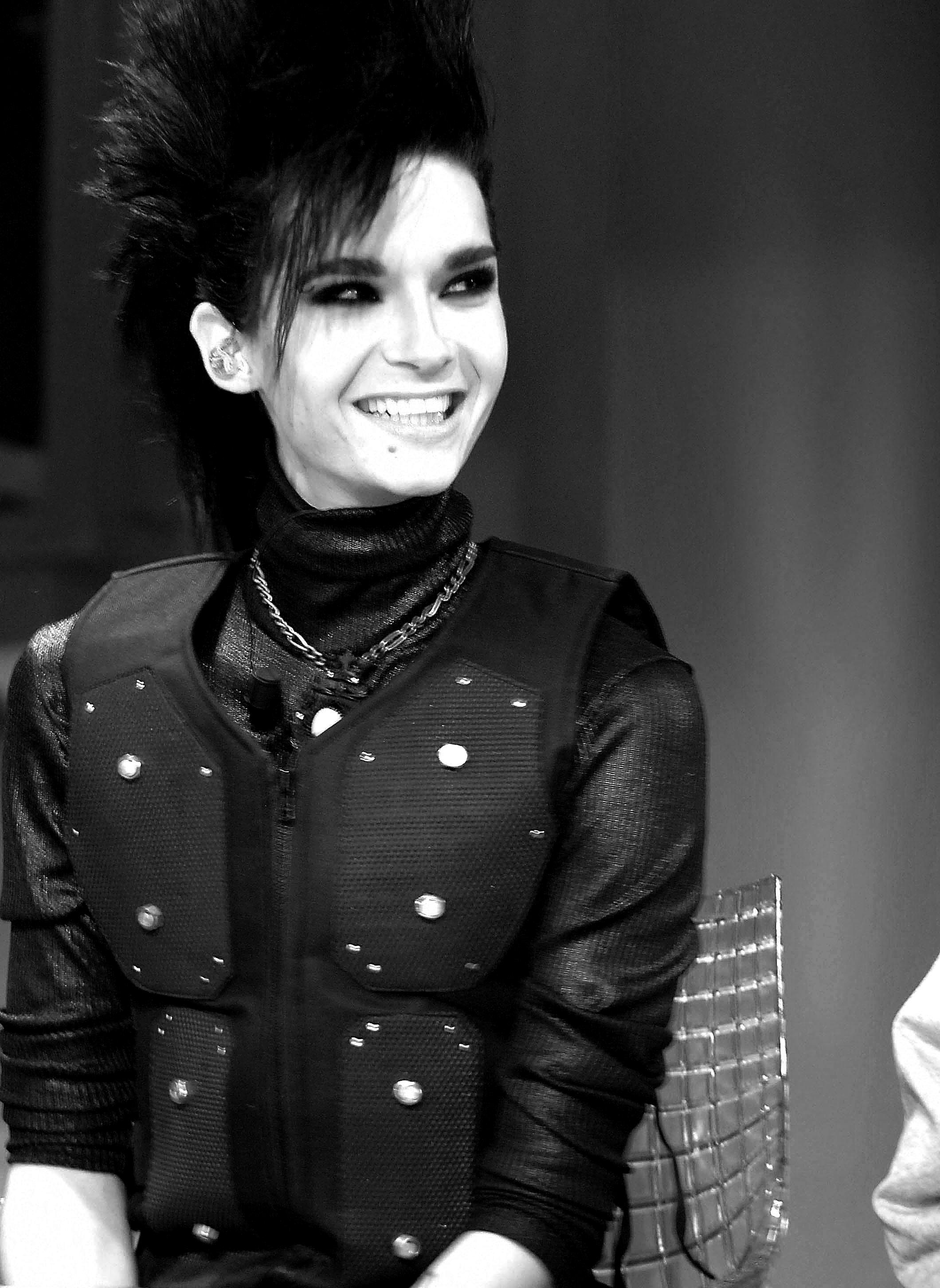 2120x2910 Picture of Bill Kaulitz in General. Teen Idols 4 You, Phone