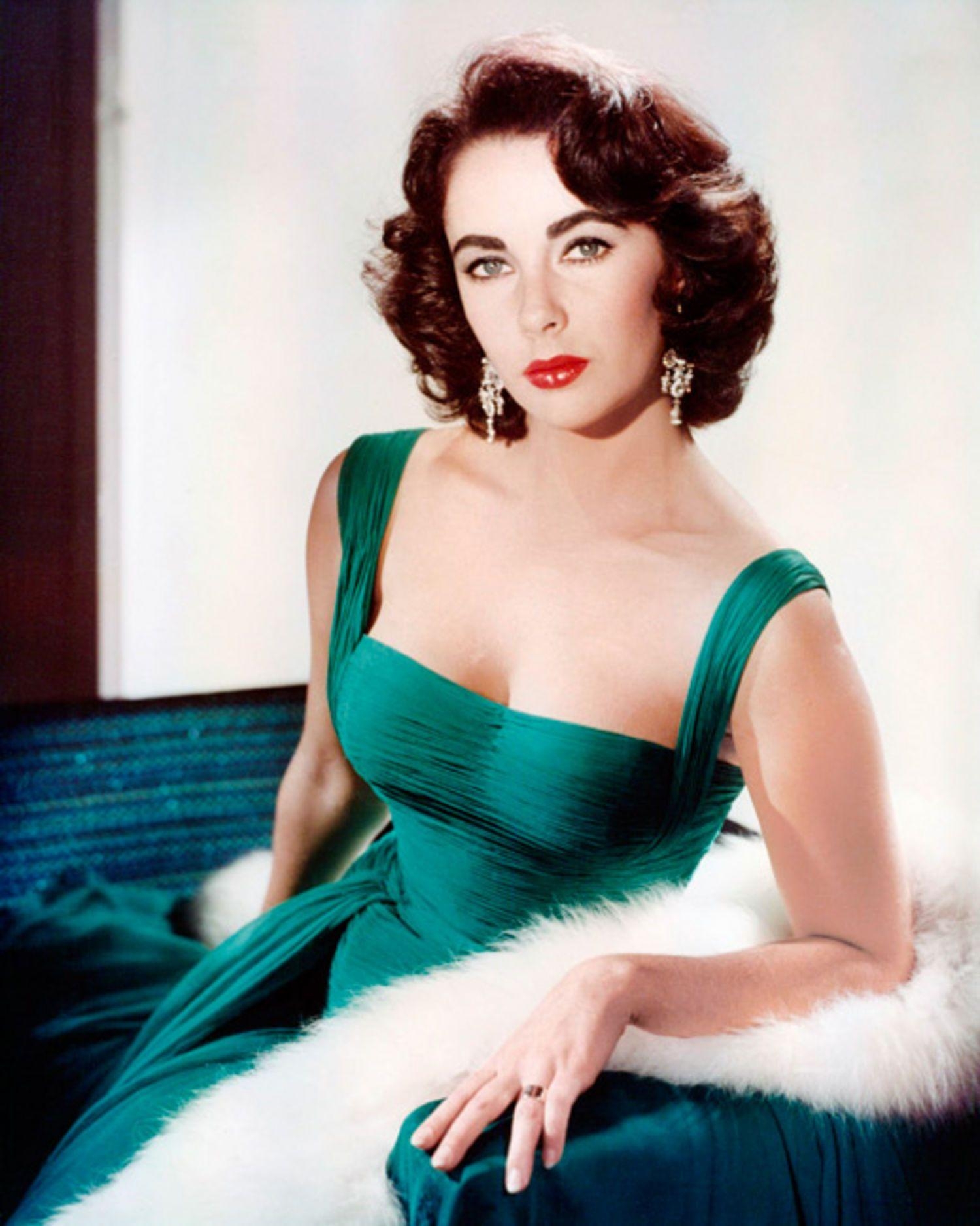 1500x1880 Wide HD Elizabeth Taylor Wallpaper. FLGX HD.88 KB, Phone