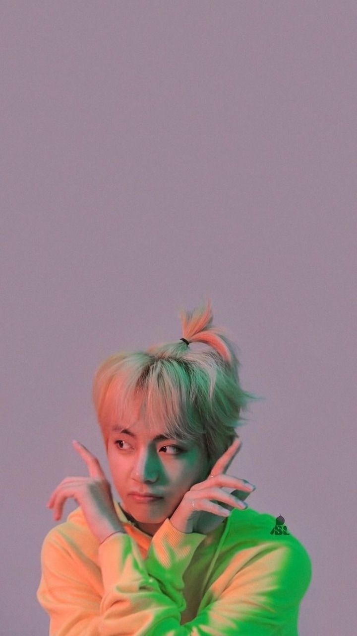 720x1280 Bts Kim Taehyung Wallpaper, Phone