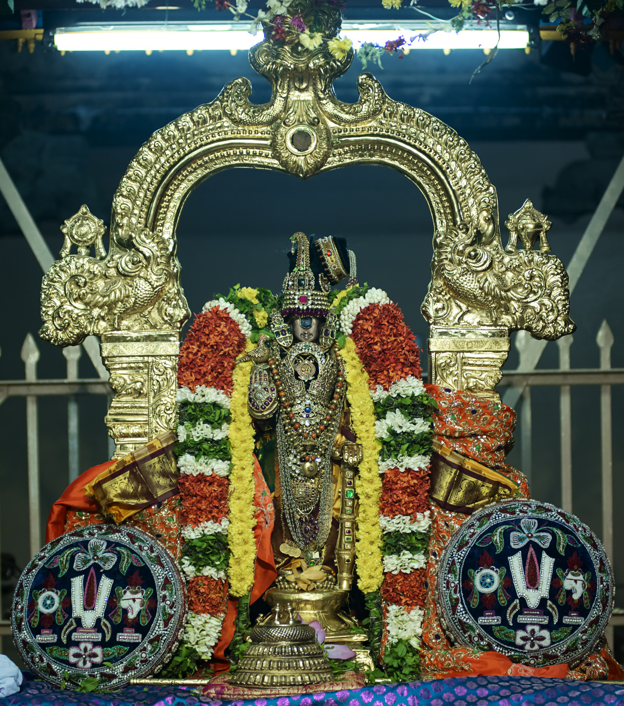 1280x1450 Srirangam Temple, Phone