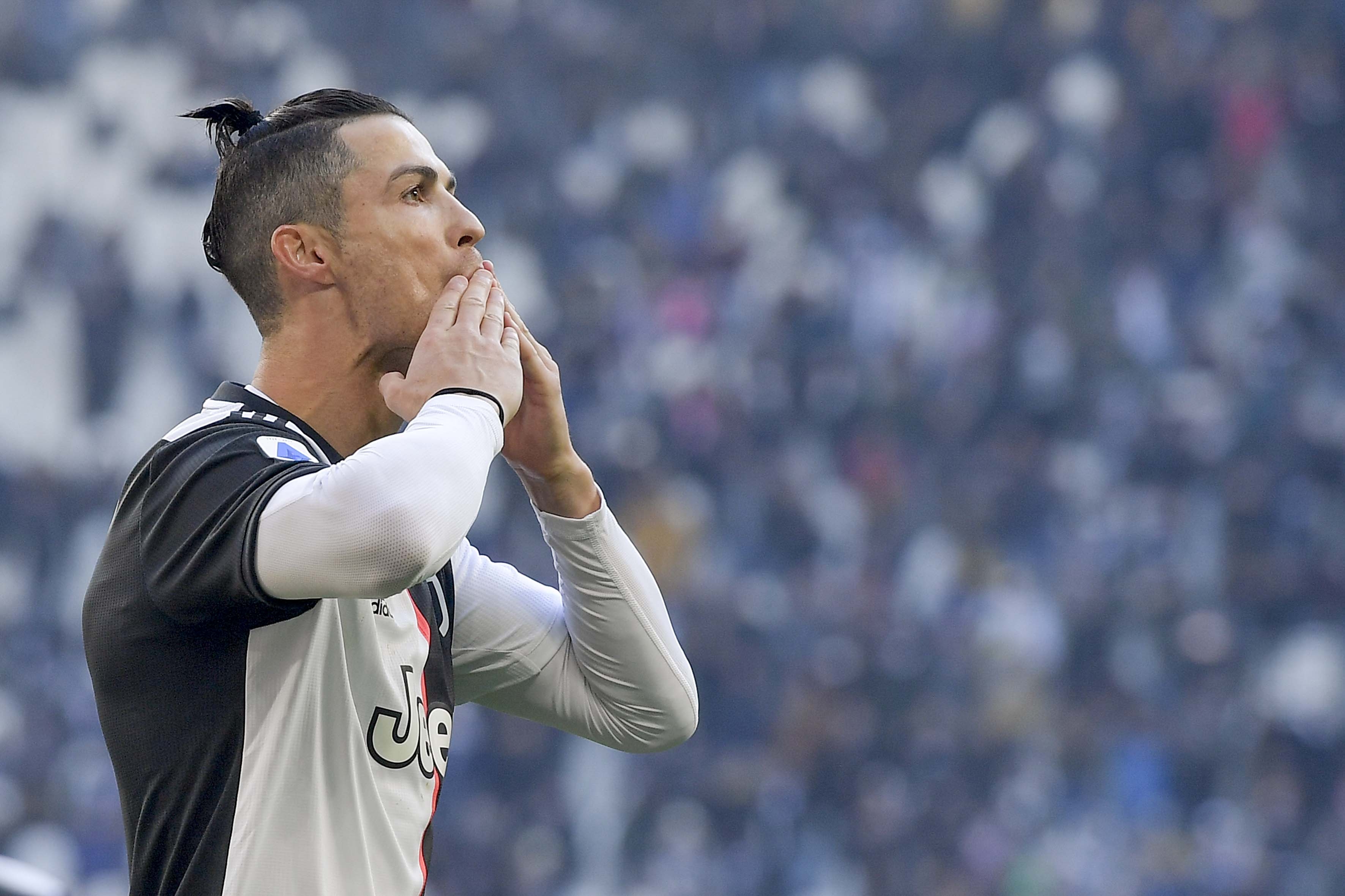 3550x2370 Cristiano Ronaldo HD wallpaper, Desktop