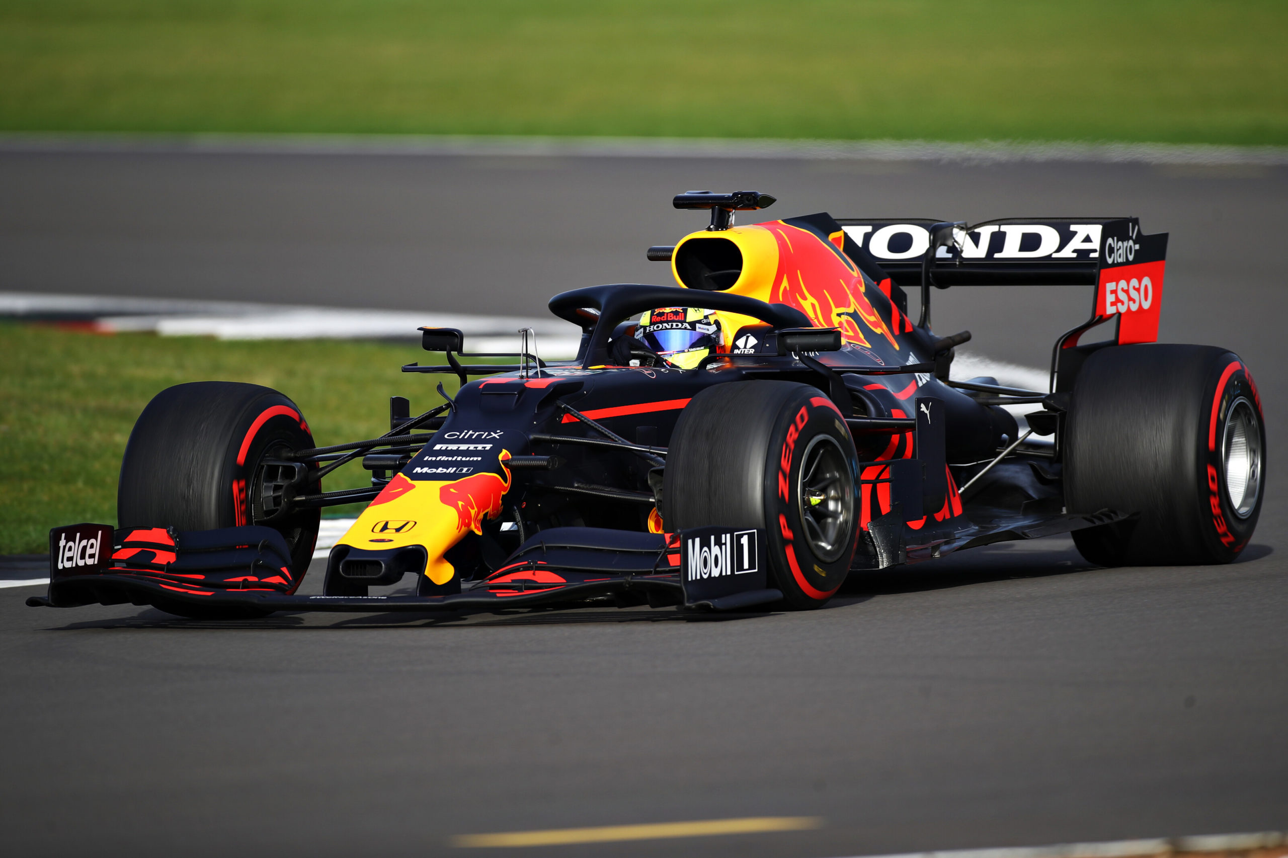 2560x1710 Perez turns first Red Bull F1 laps at Silverstone, Desktop