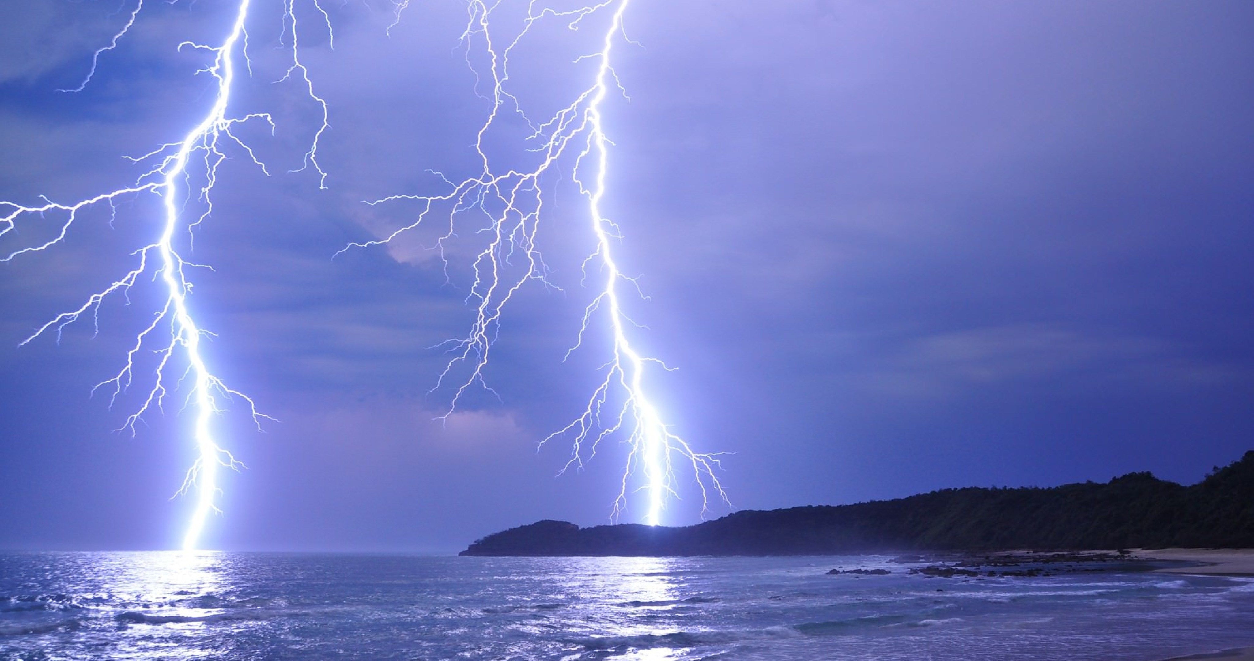 4100x2160 lightning sea storm 4k ultra HD wallpaper High quality walls, Desktop