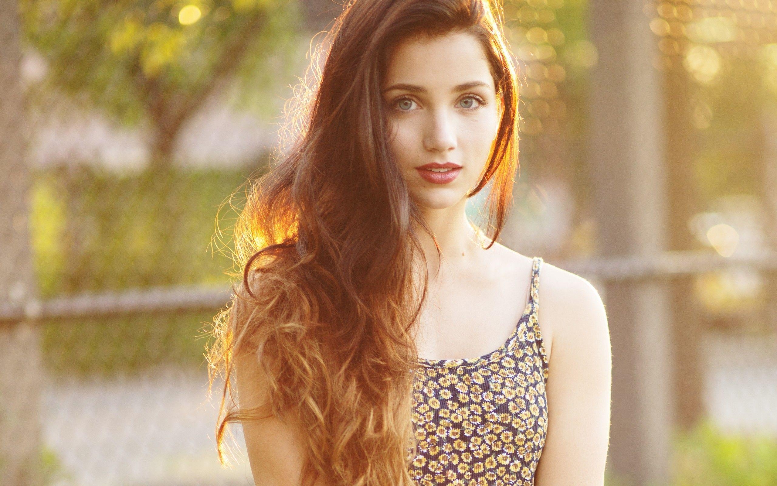 2560x1600 Emily Rudd HD wallpaper, Desktop